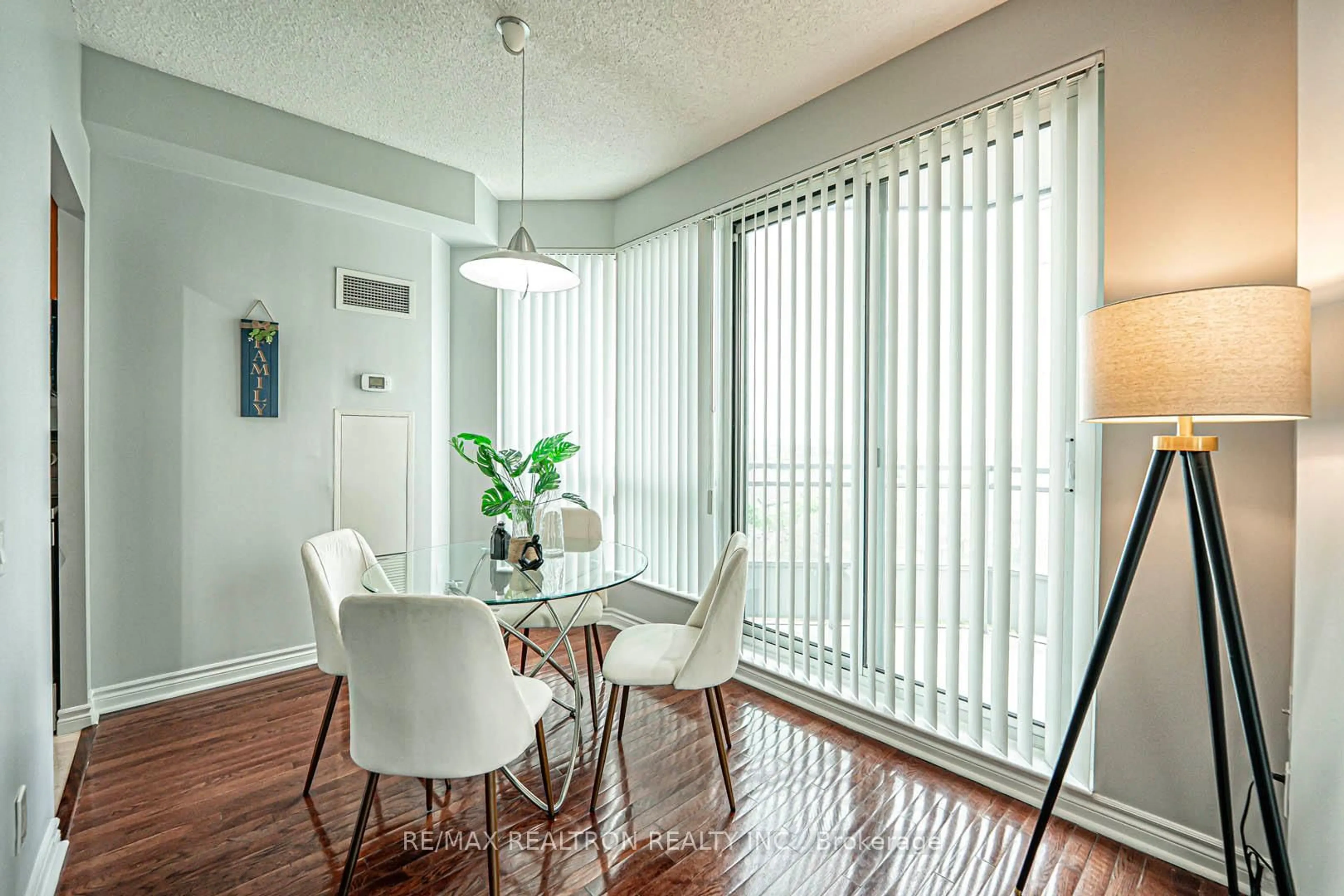 Dining room, unknown for 60 Byng Ave #811, Toronto Ontario M2N 4K3