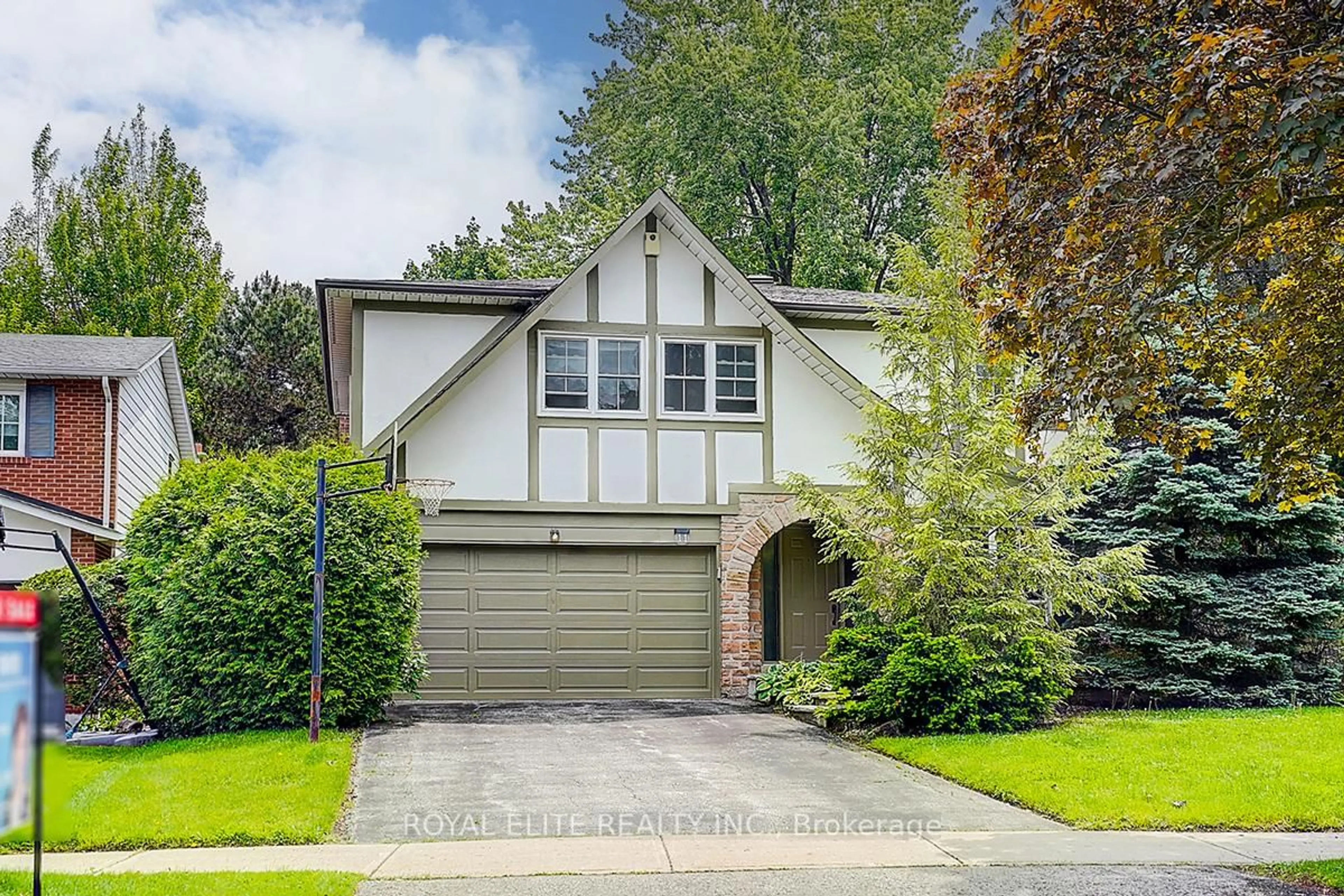 Home with vinyl exterior material, street for 11 Abbeywood Tr, Toronto Ontario M3B 3B4