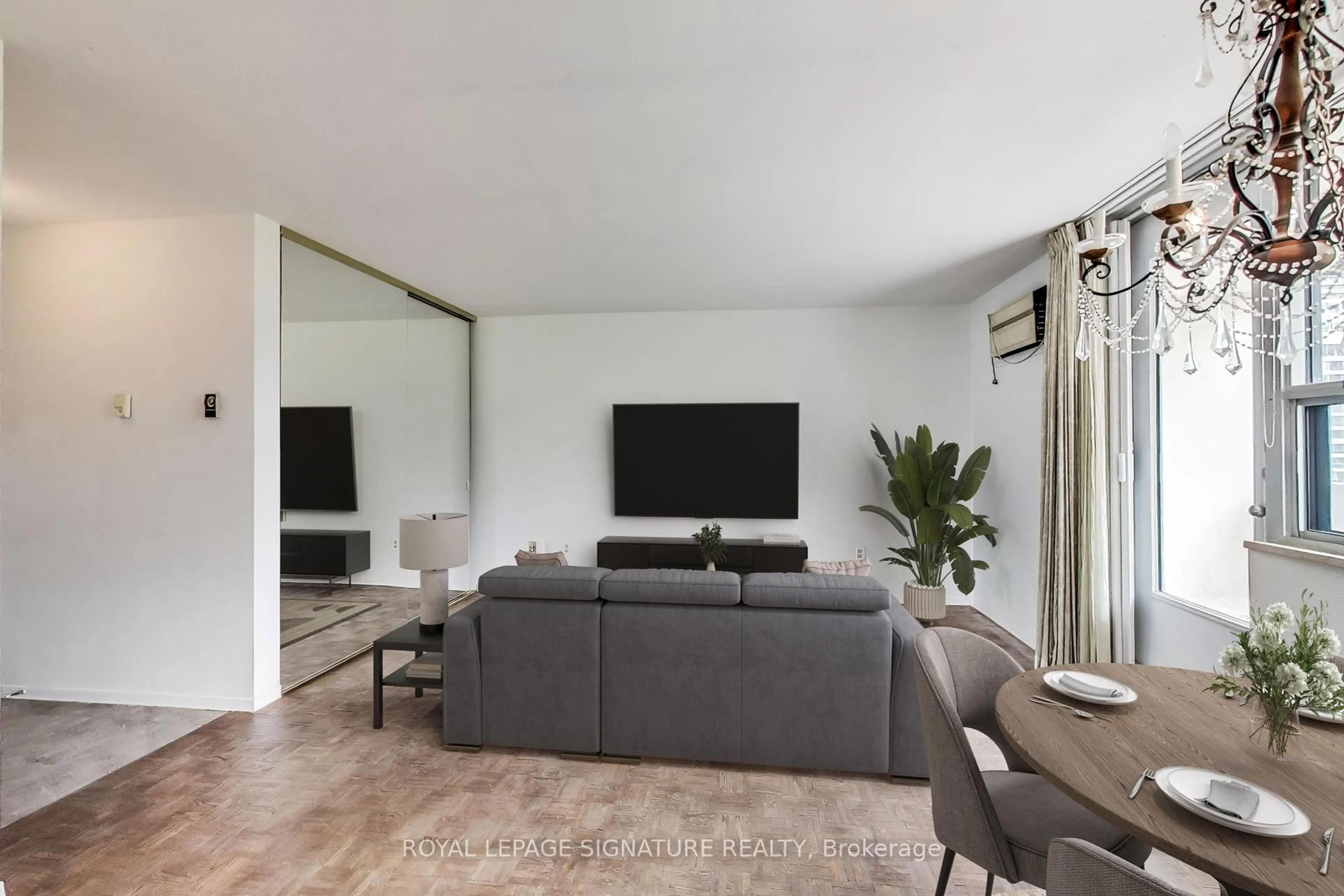 Living room with furniture, unknown for 40 Homewood Ave #807, Toronto Ontario M4Y 2K2