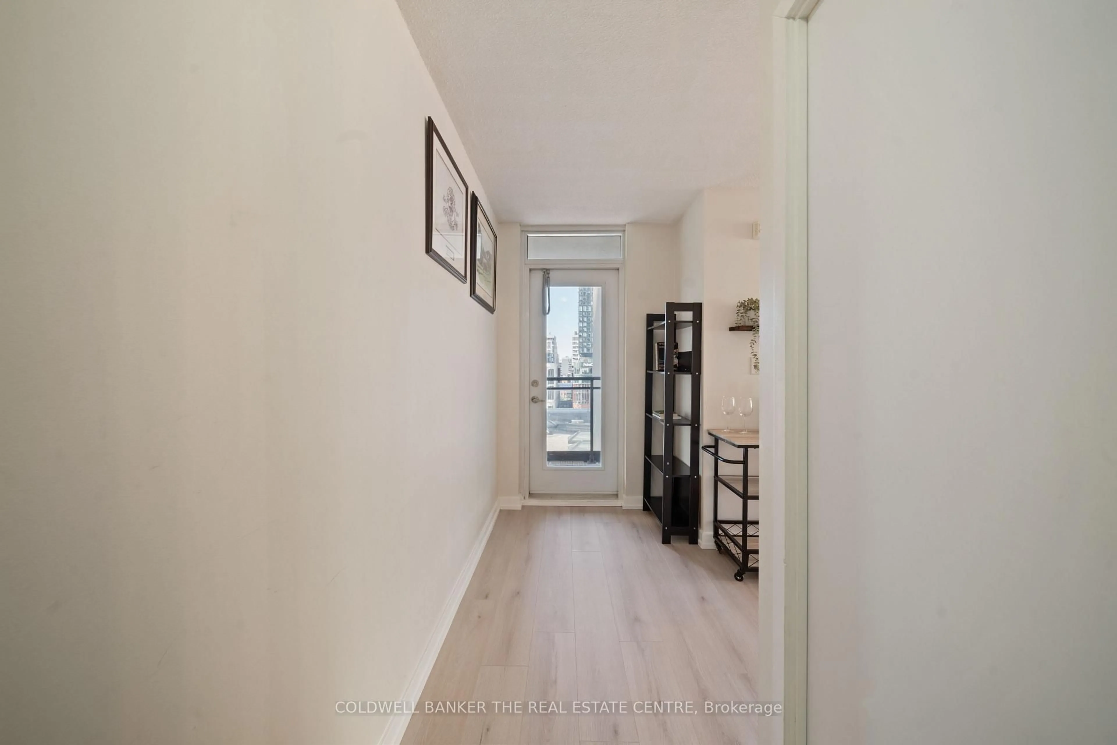 Unknown for 8 Telegram Mews #1207, Toronto Ontario M5V 3Z5