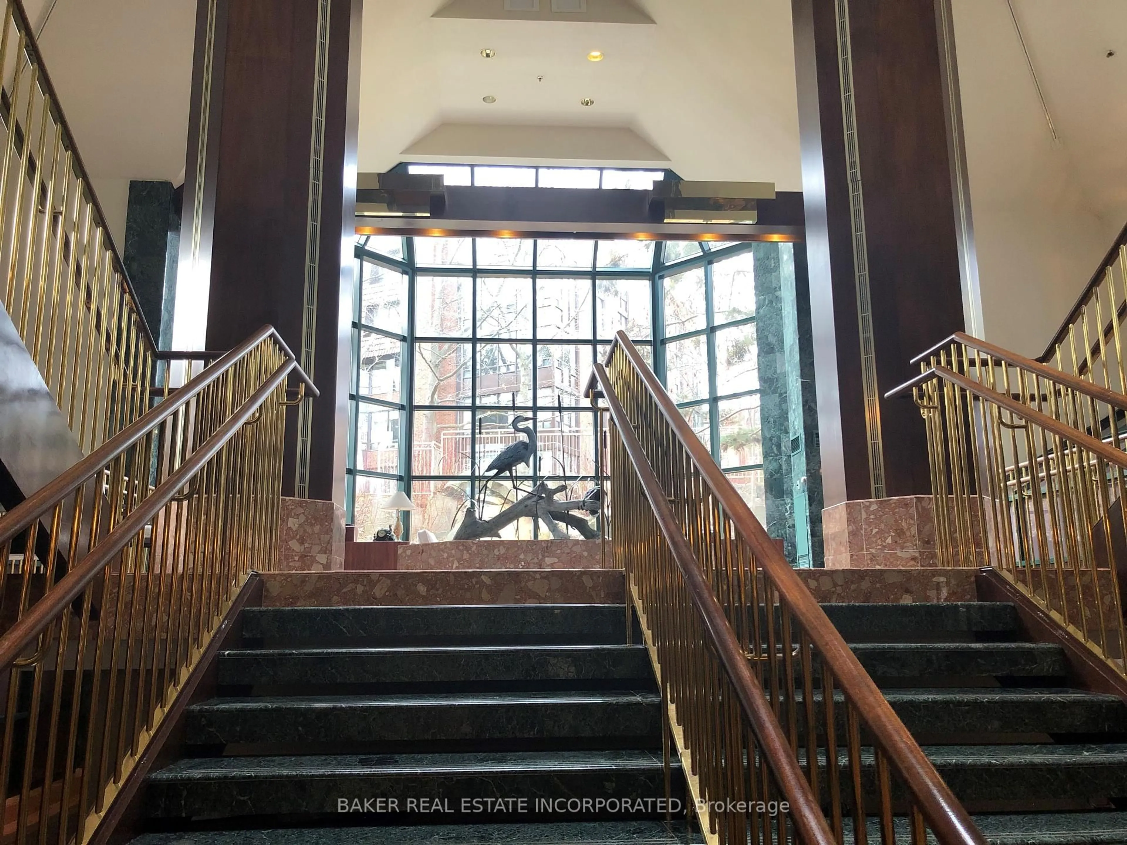 Indoor foyer for 1200 Don Mills Rd #308, Toronto Ontario M3B 3N8