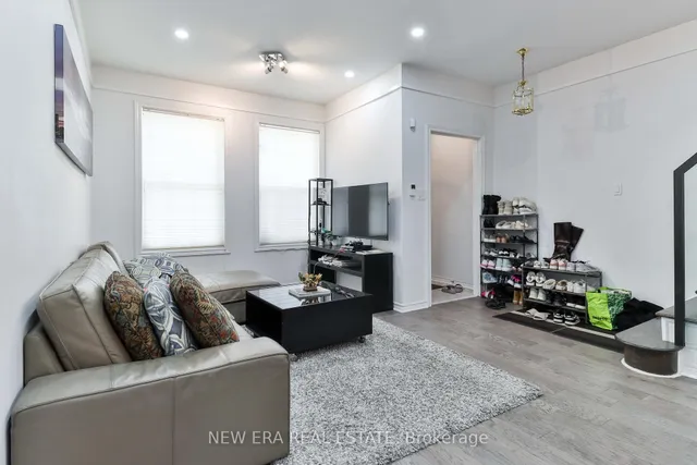 Additional property image - 242 George St