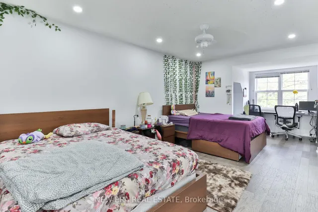Additional property image - 242 George St