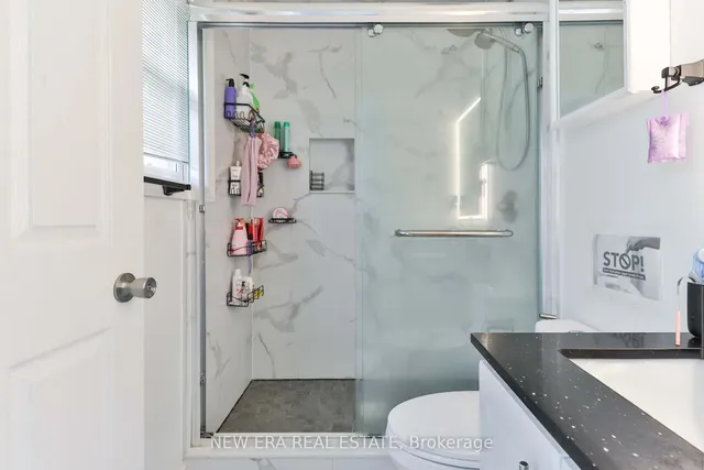 Additional property image - 242 George St
