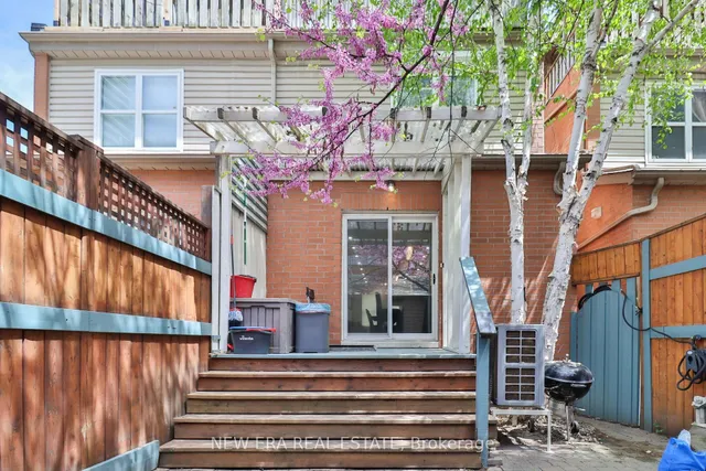 Additional property image - 242 George St