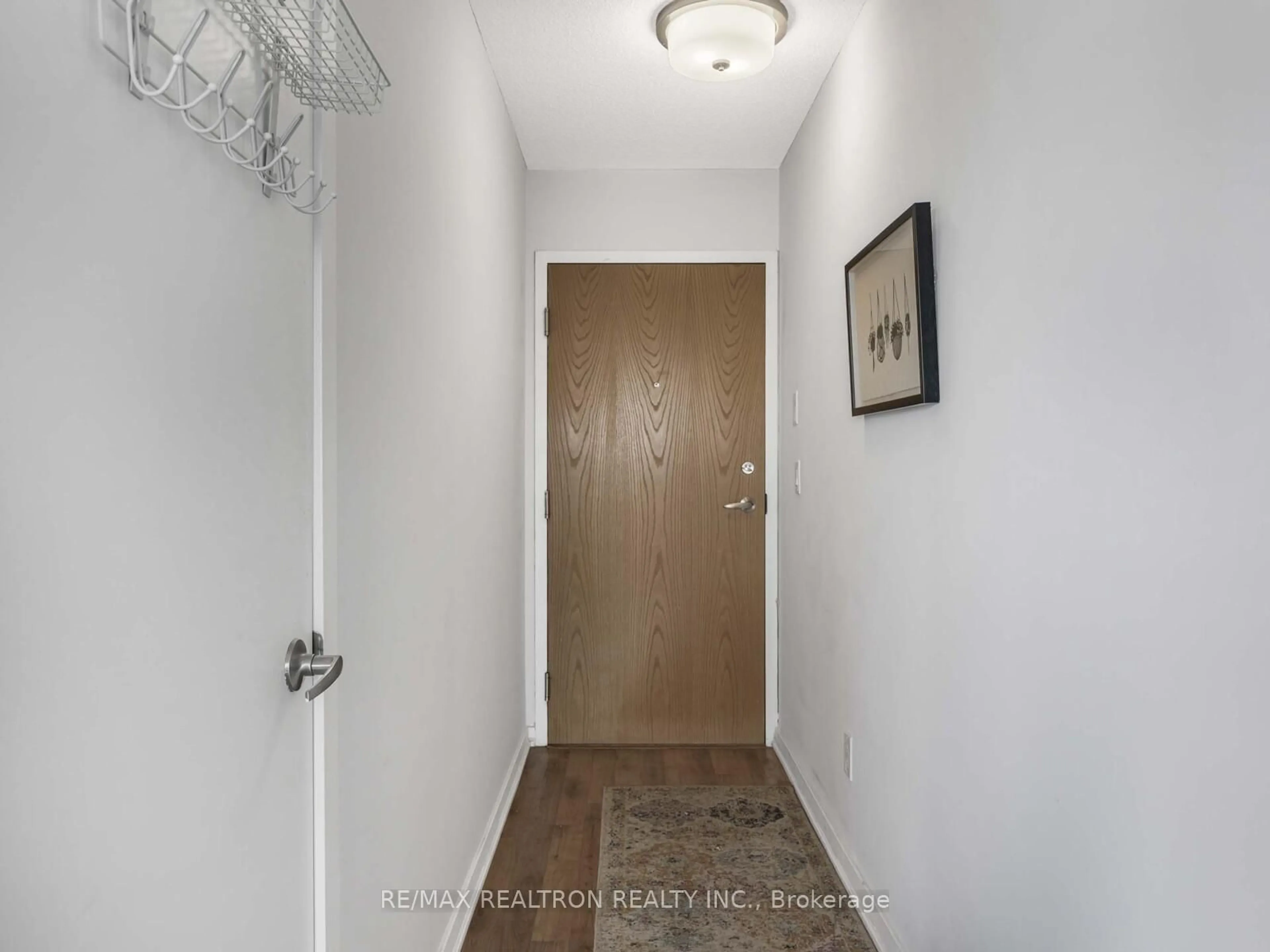 Indoor entryway for 38 Joe Shuster Way #2011, Toronto Ontario M6K 0A5