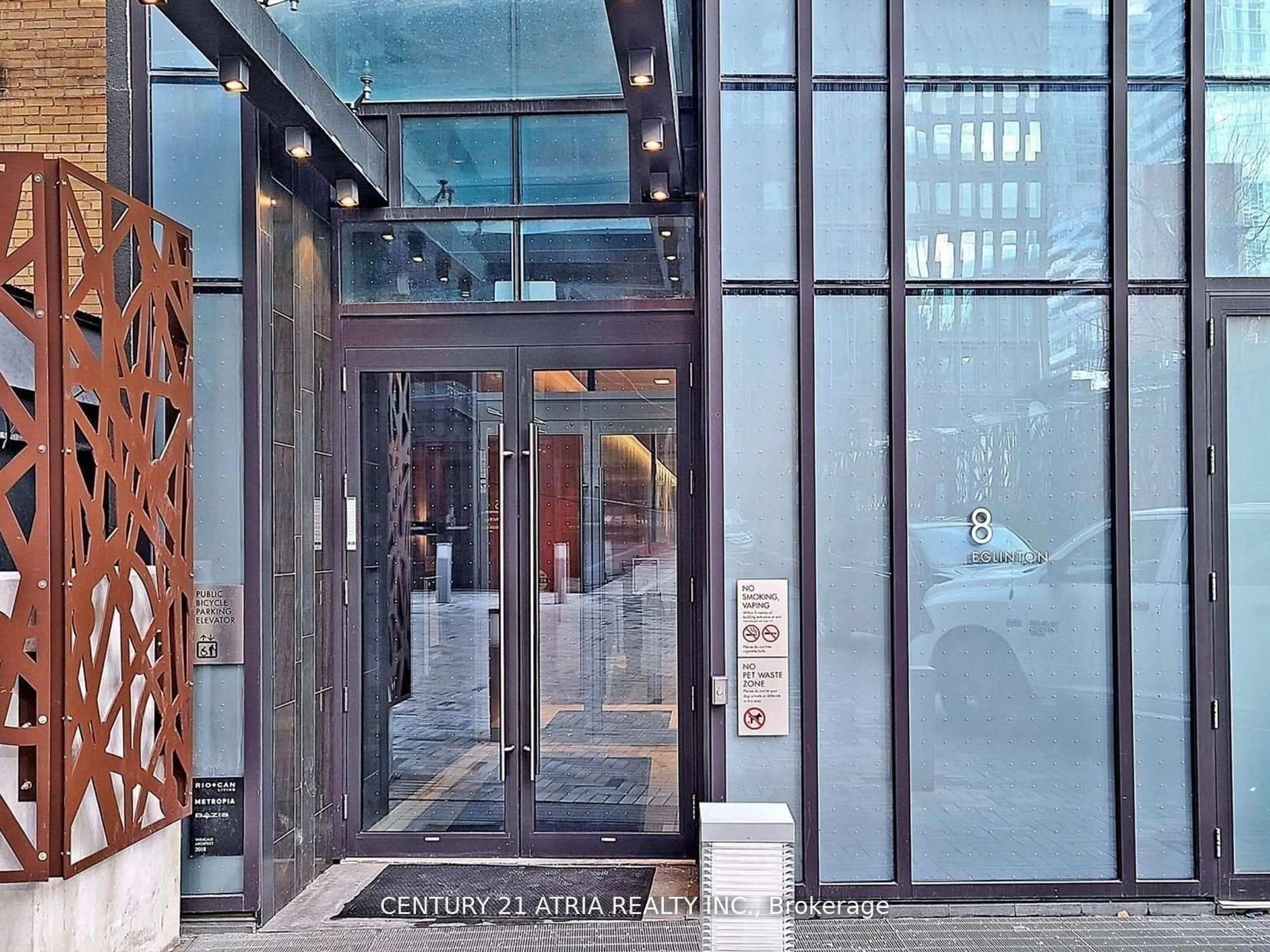 Indoor foyer for 8 Eglinton Ave #5310, Toronto Ontario M4P 0C1