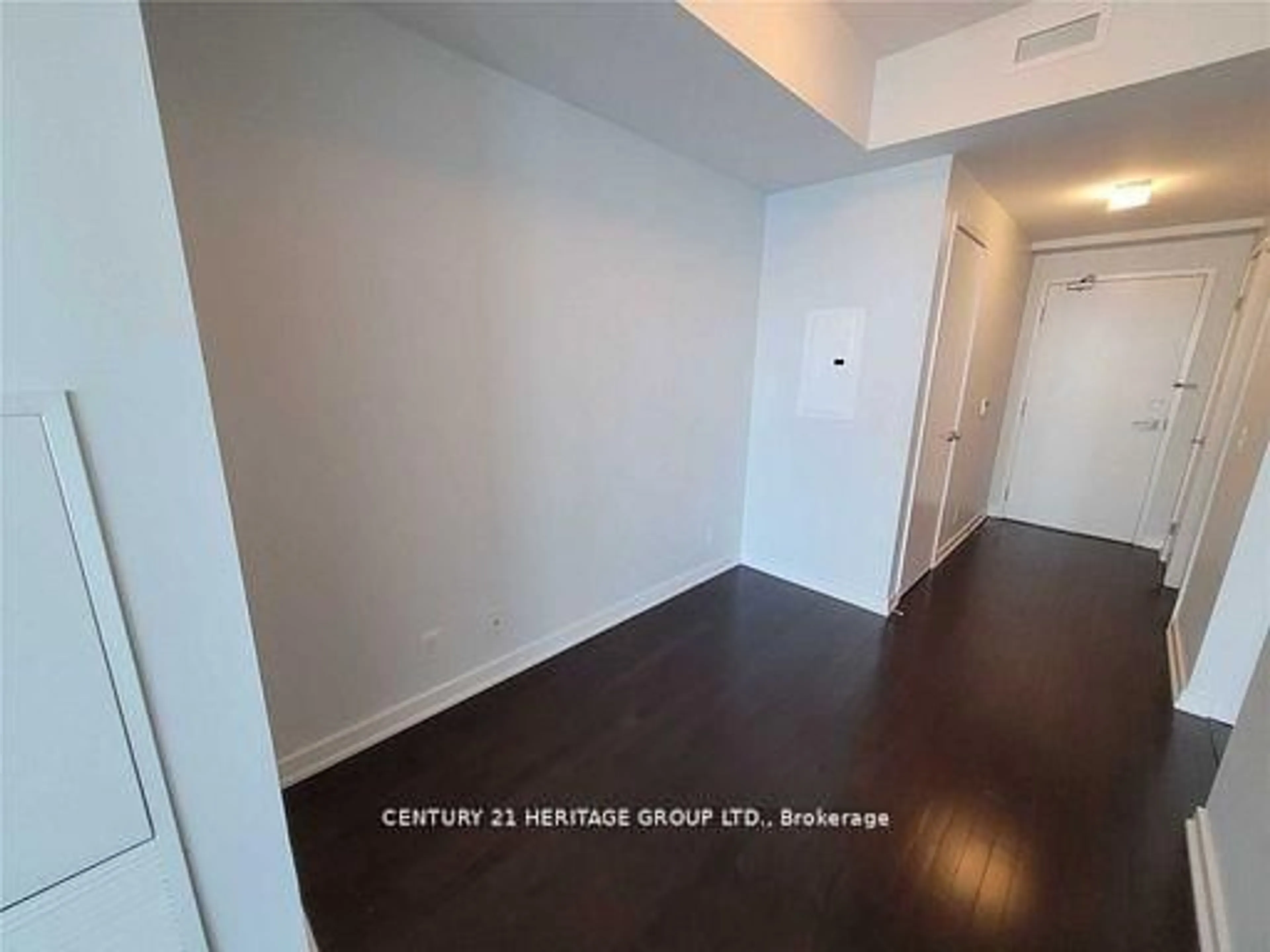 A pic of a room for 14 York St #6304, Toronto Ontario M5J 2Z2