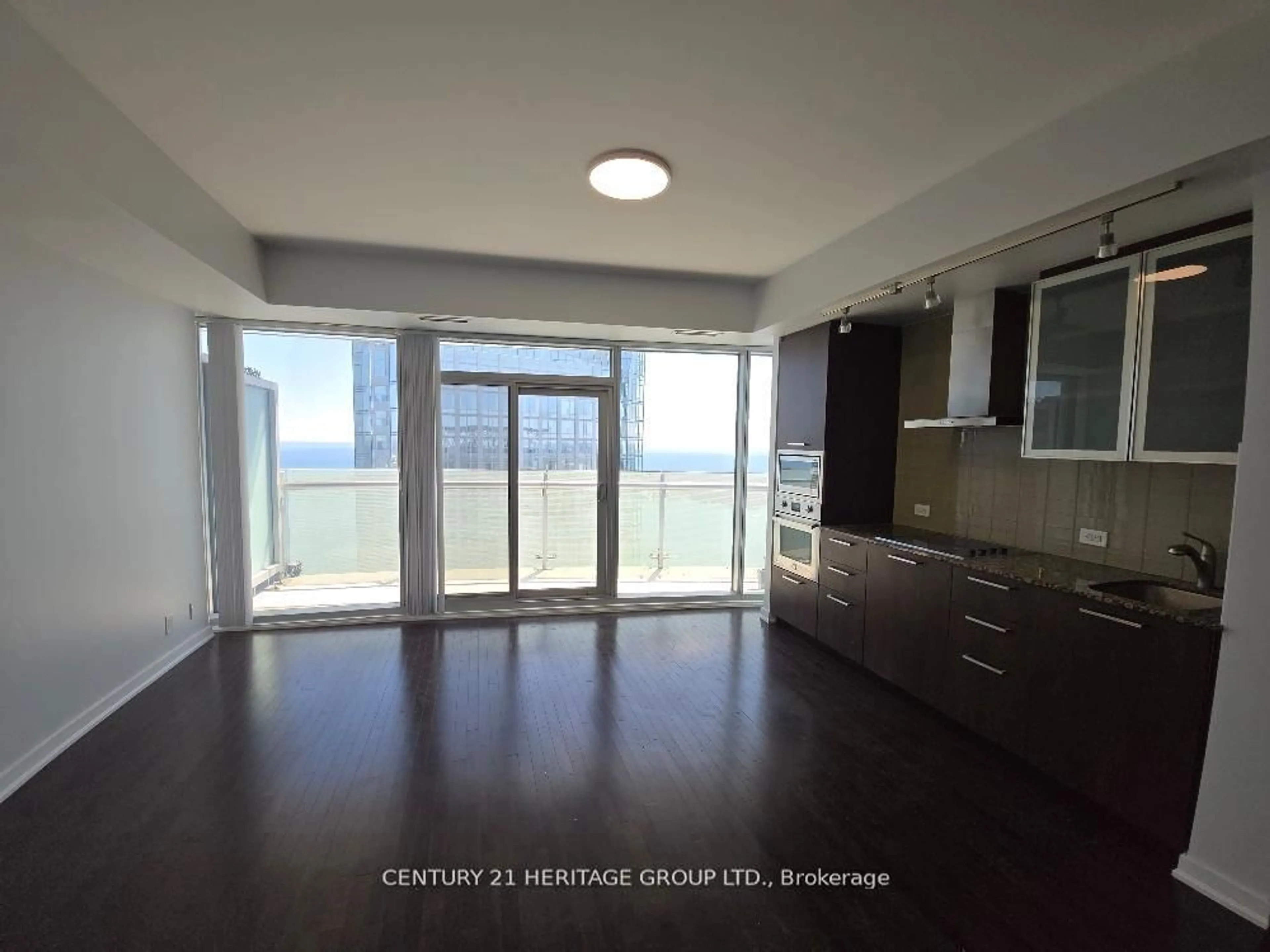 Unknown for 14 York St #6304, Toronto Ontario M5J 2Z2