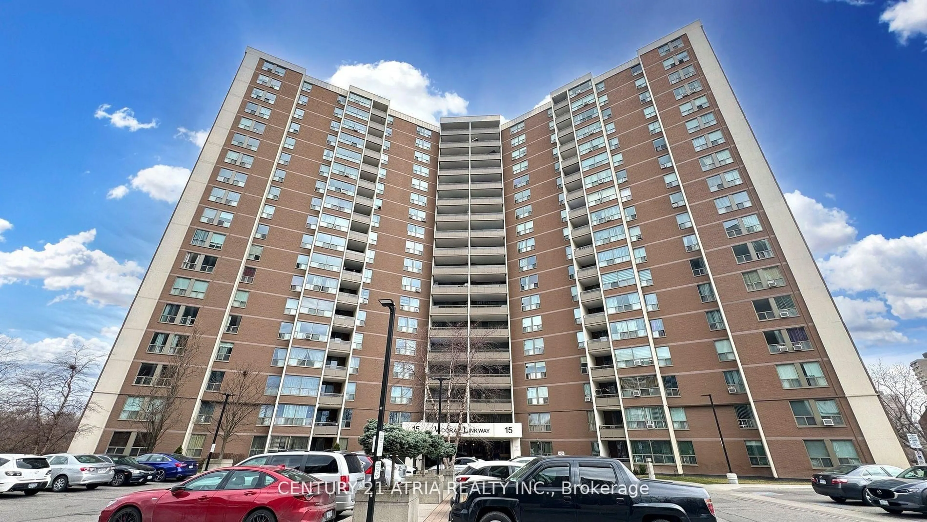 Indoor foyer for 15 Vicora Linkway #108, Toronto Ontario M3C 1A7