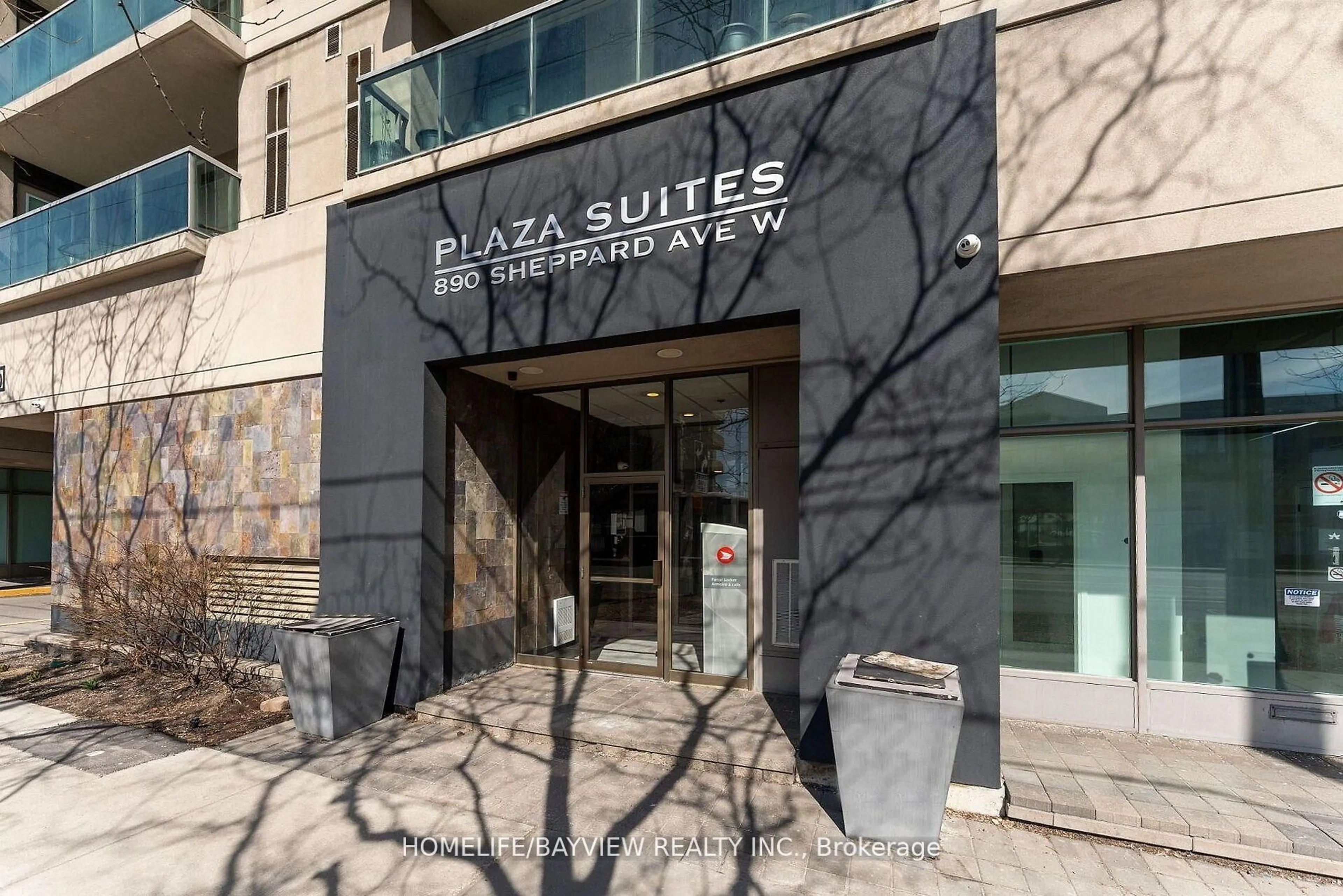 Indoor foyer for 890 Sheppard Ave #407, Toronto Ontario M3H 6B9
