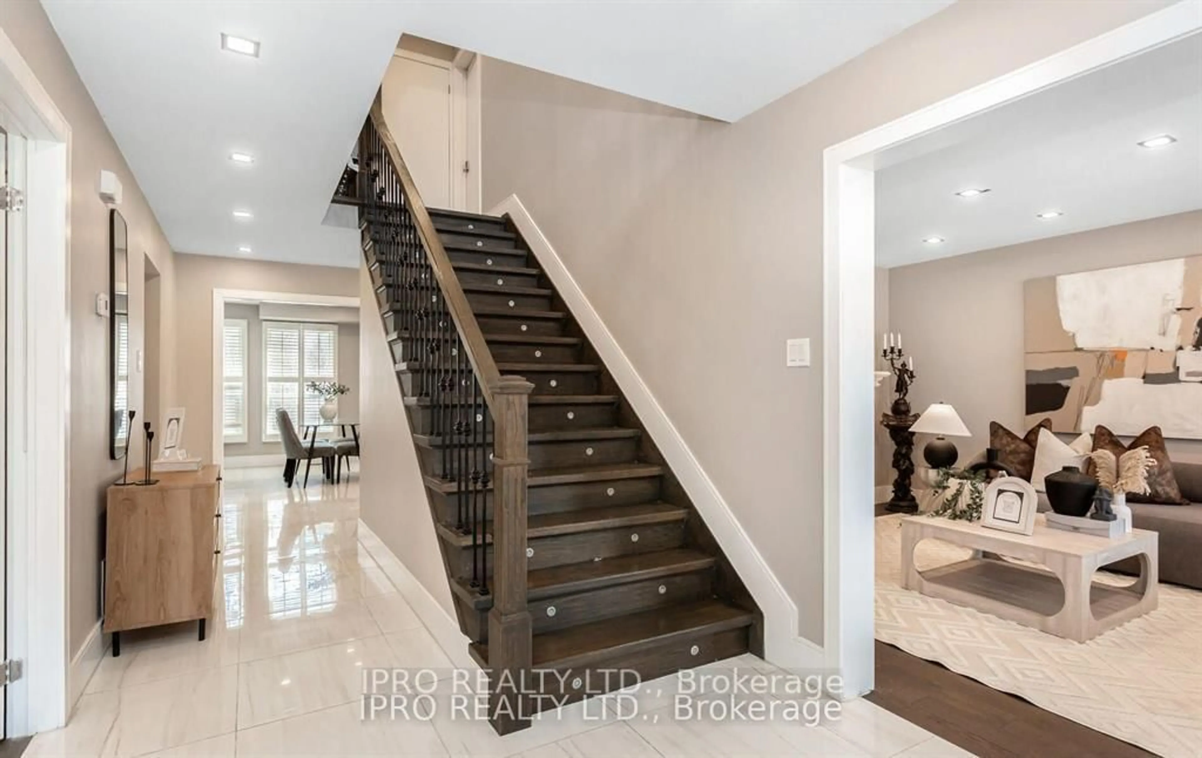 Unknown for 103 Allingham Gdns, Toronto Ontario M3H 1X9