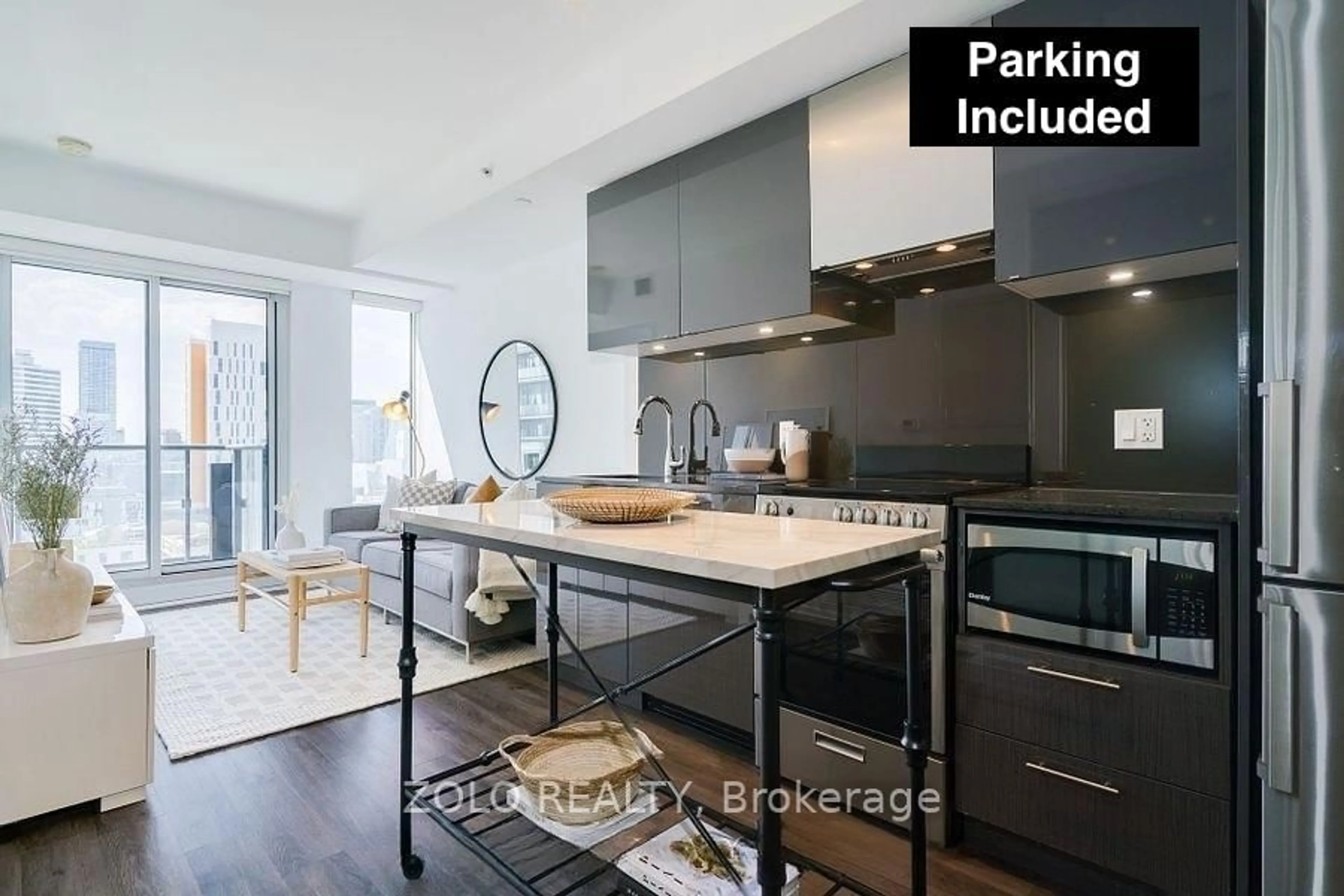 Open concept kitchen, wood/laminate floor for 251 Jarvis St #2206, Toronto Ontario M5B 0C3