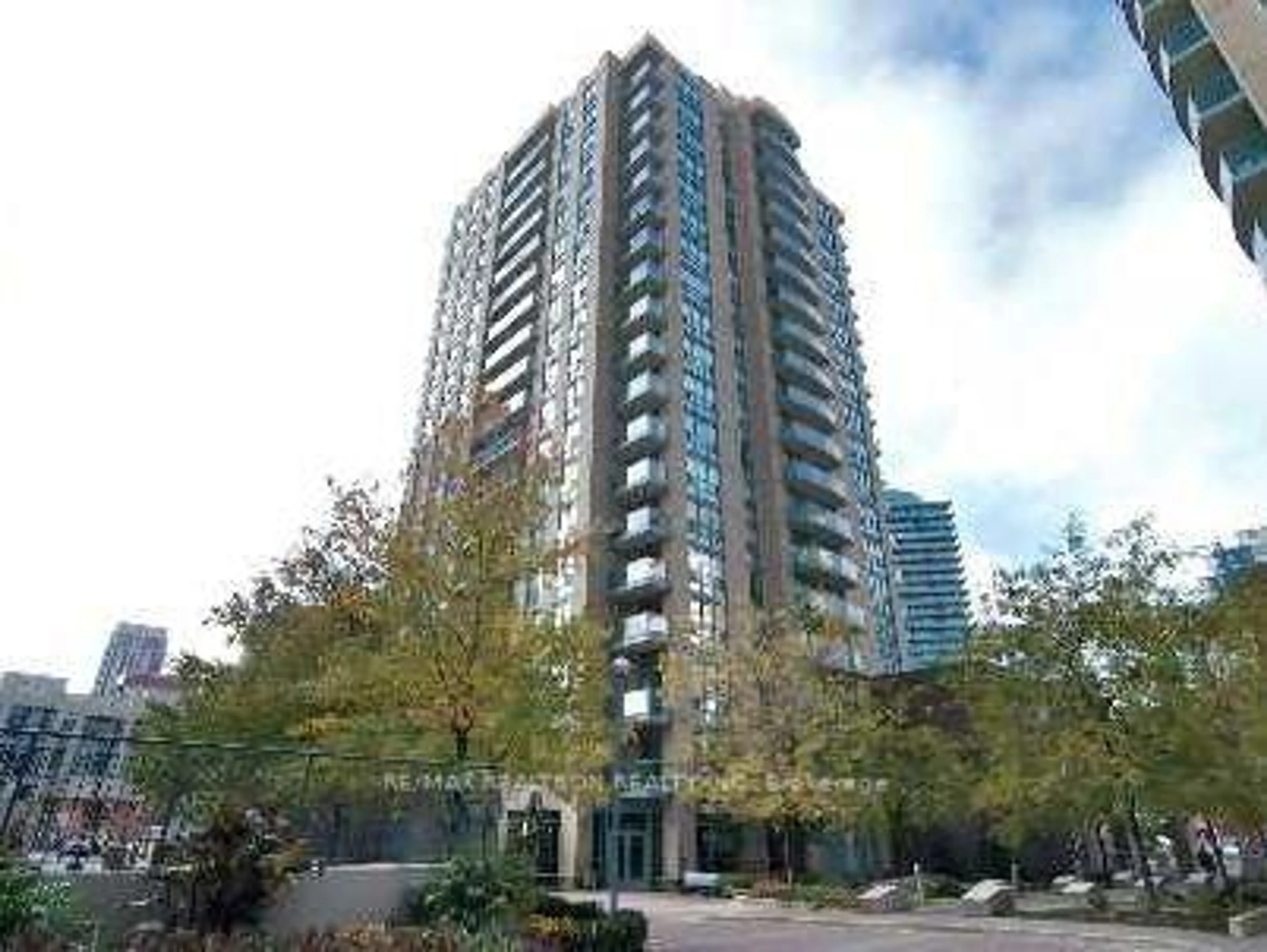 Unknown for 28 Olive Ave #LPH7, Toronto Ontario M2N 7E6