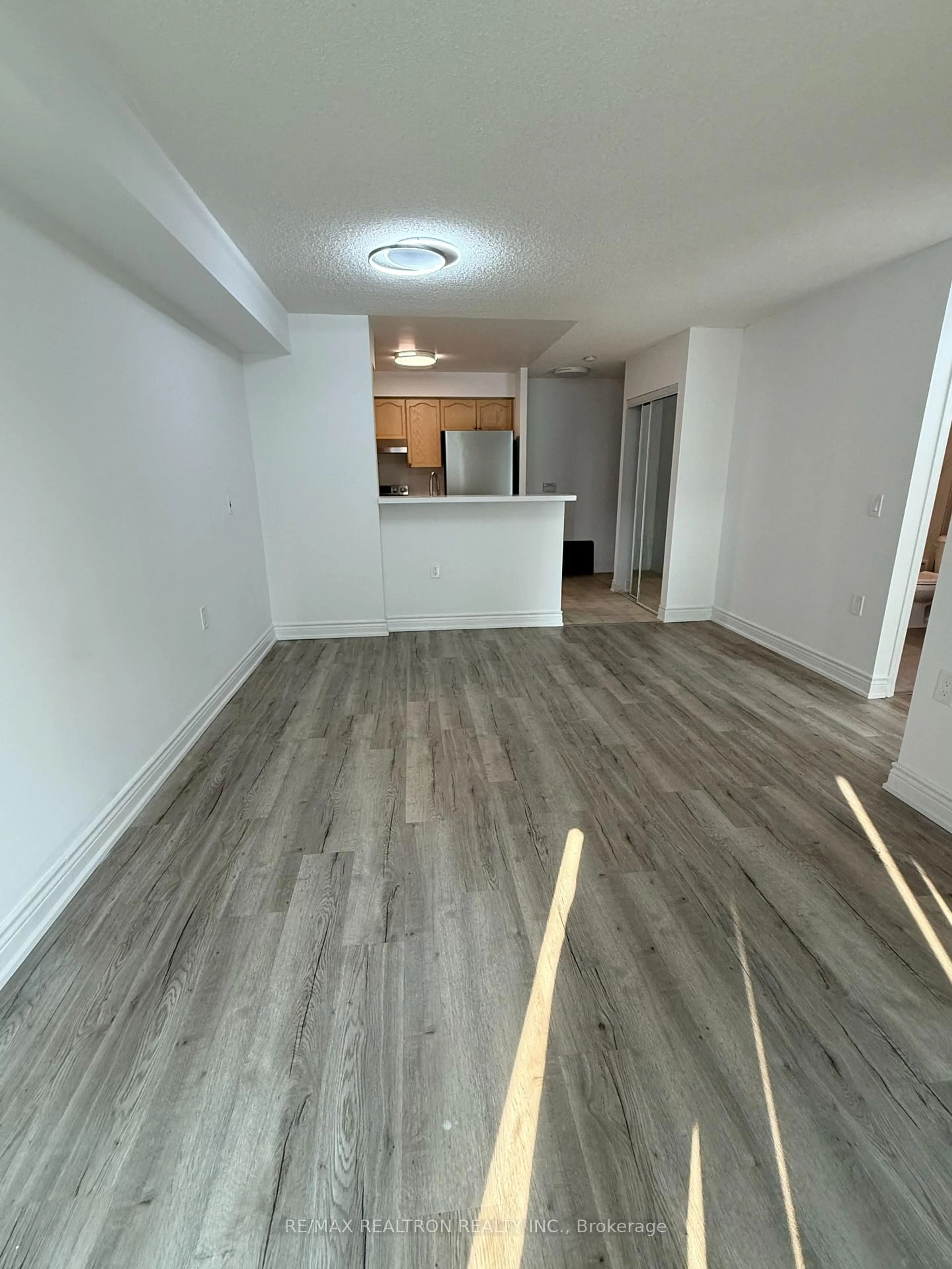 A pic of a room for 28 Olive Ave #LPH7, Toronto Ontario M2N 7E6