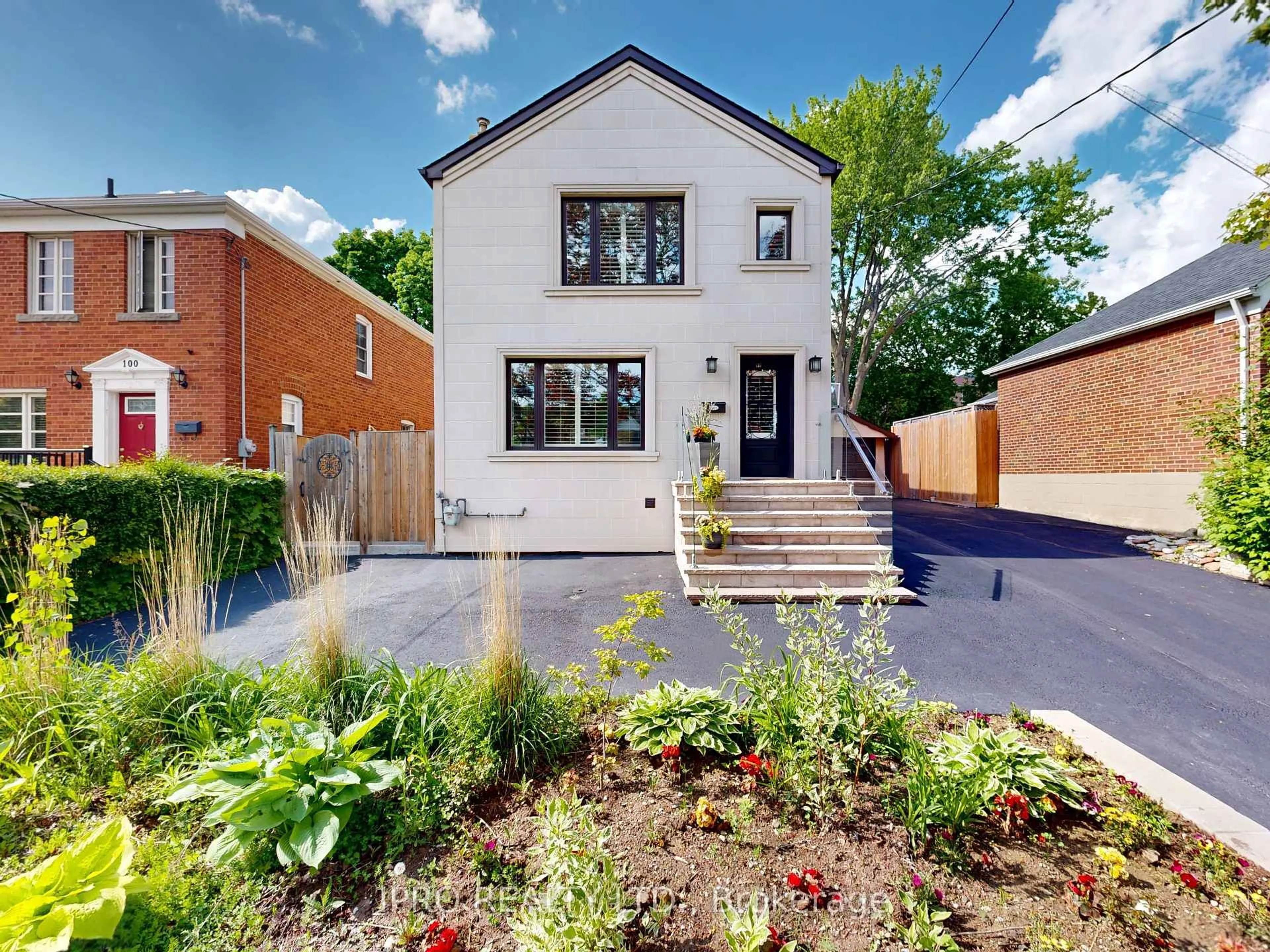 Home with brick exterior material, street for 98 Poyntz Ave, Toronto Ontario M2N 1J2