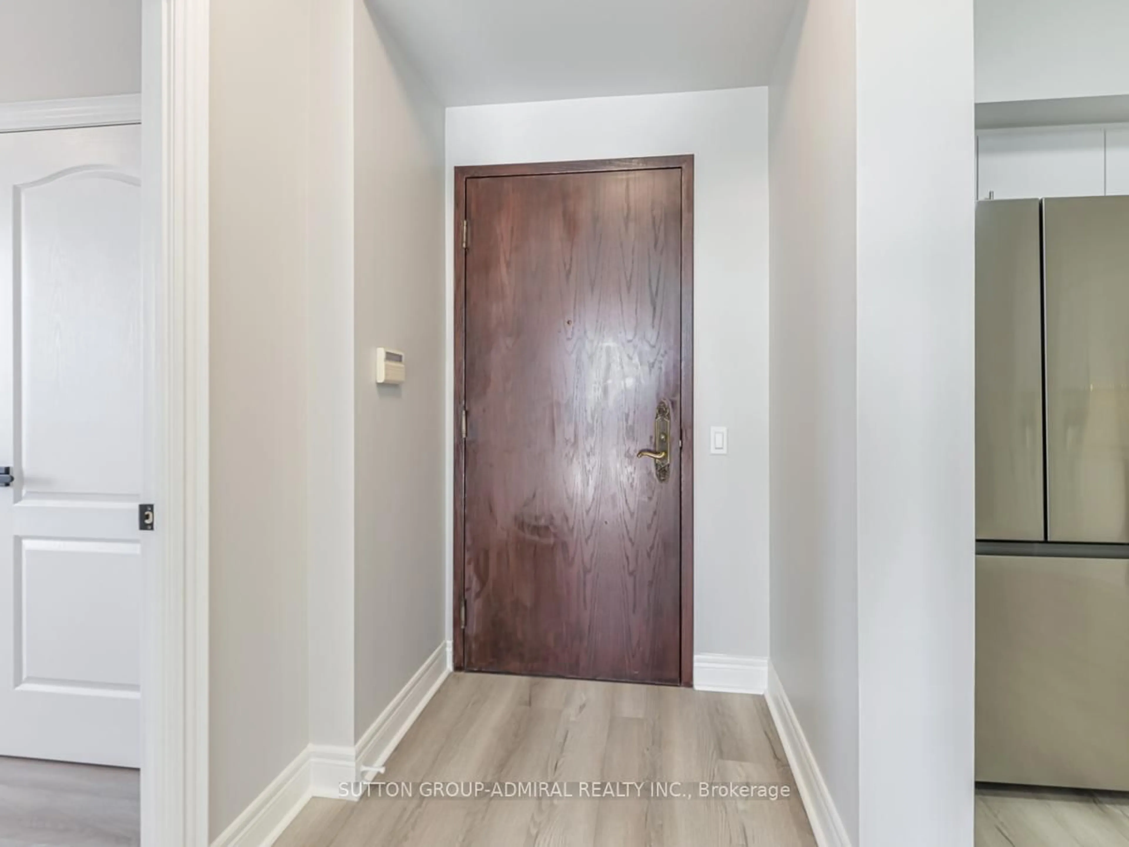 Indoor entryway for 1 Clairtrell Rd #309, Toronto Ontario M2N 7H6