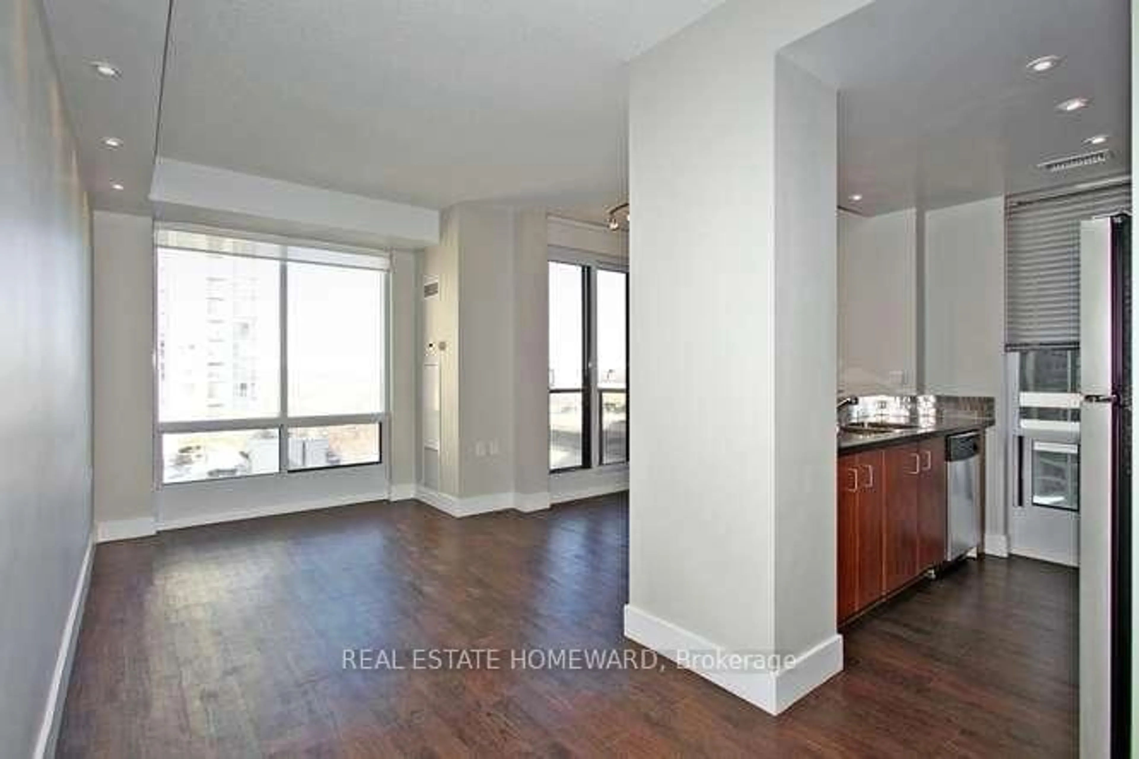 Unknown for 85 Bloor St #1605, Toronto Ontario M4W 3Y1