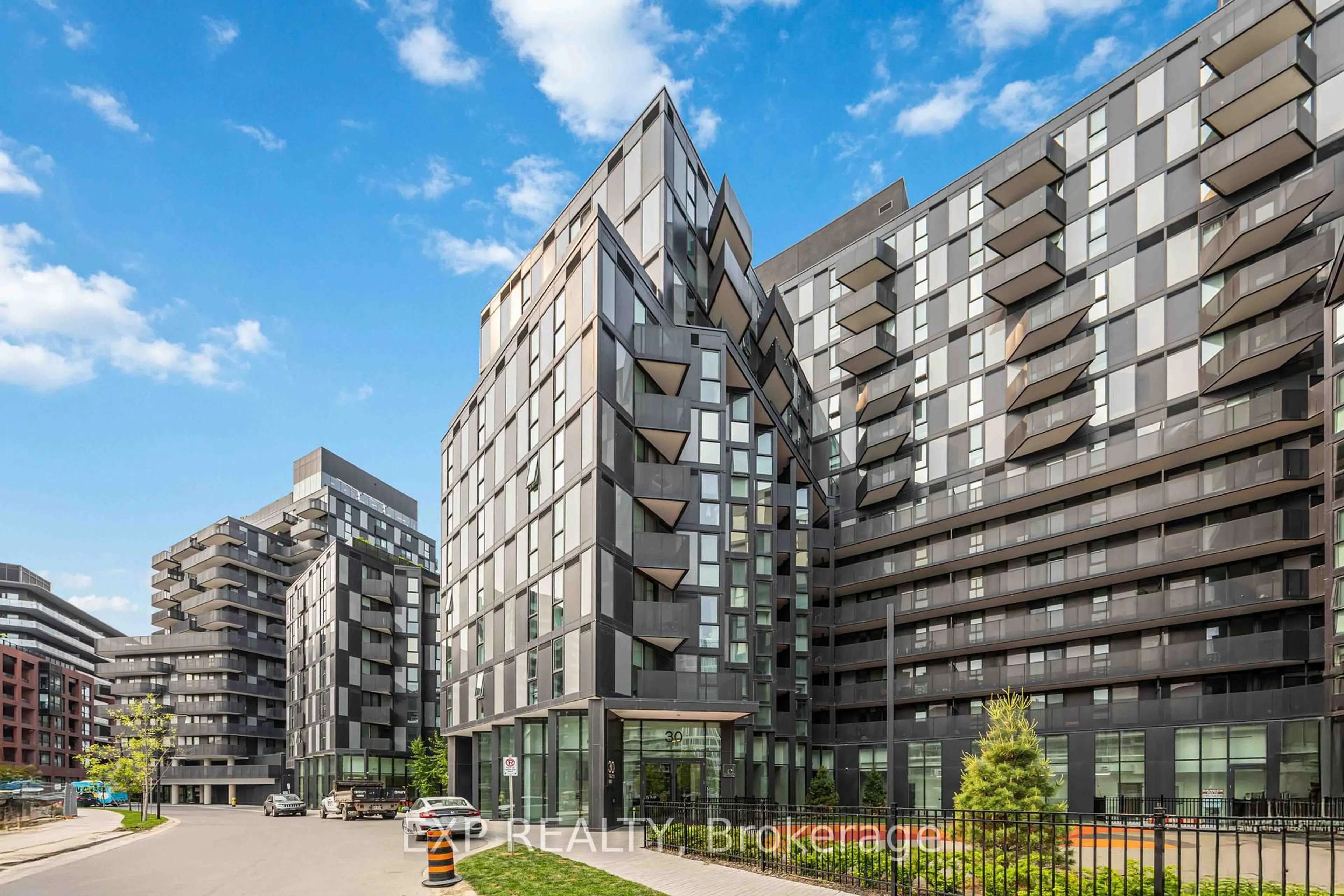 Patio, building for 30 Tretti Way #219, Toronto Ontario M3H 0E3
