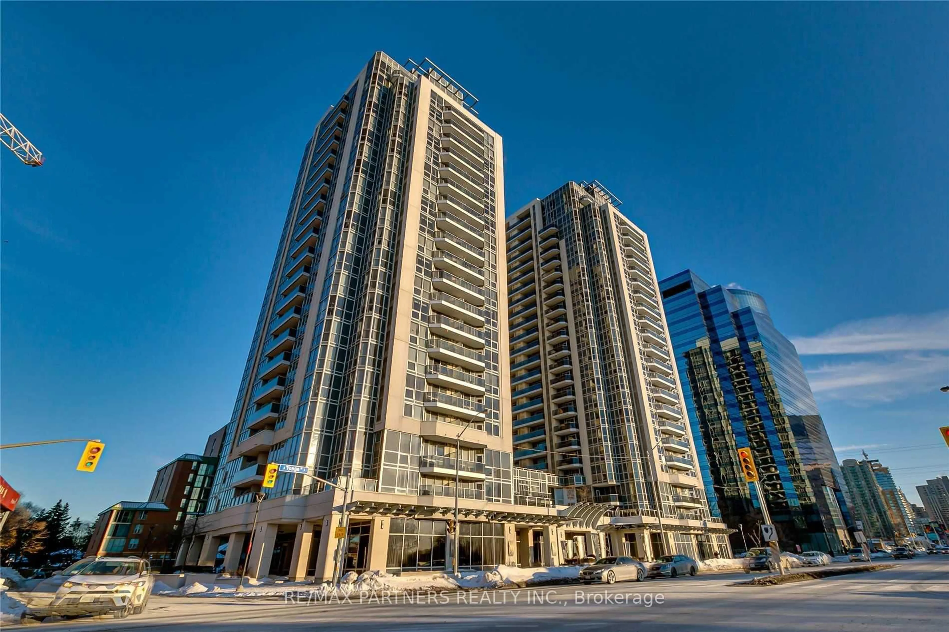 Indoor foyer for 5791 Yonge St #606, Toronto Ontario M2M 0A8