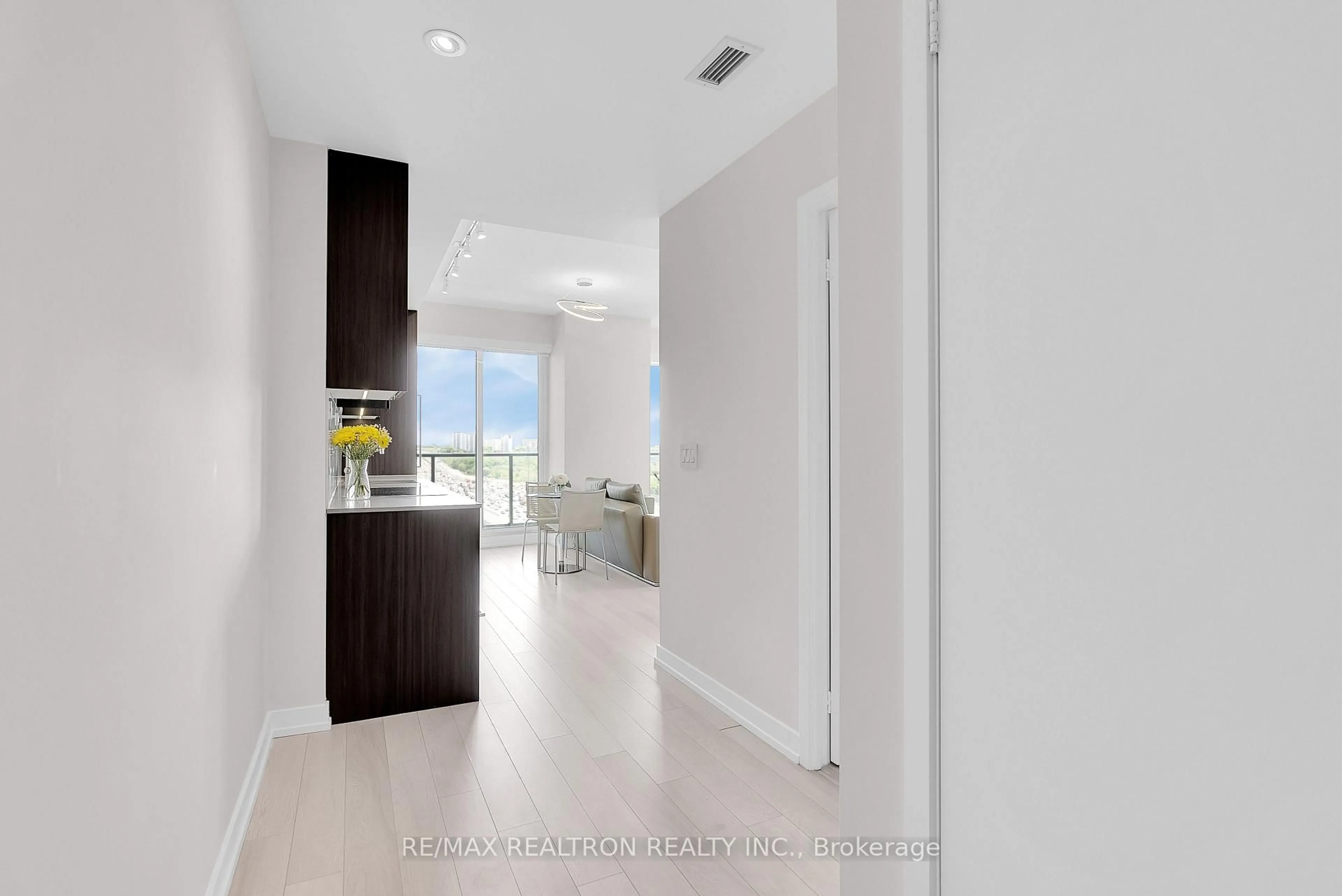 Unknown for 115 McMahon Dr #1110, Toronto Ontario M2K 0E3