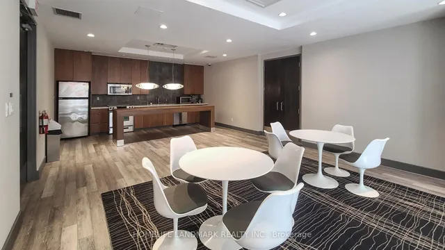 Additional image 8 of 23 Brant St Unit 712