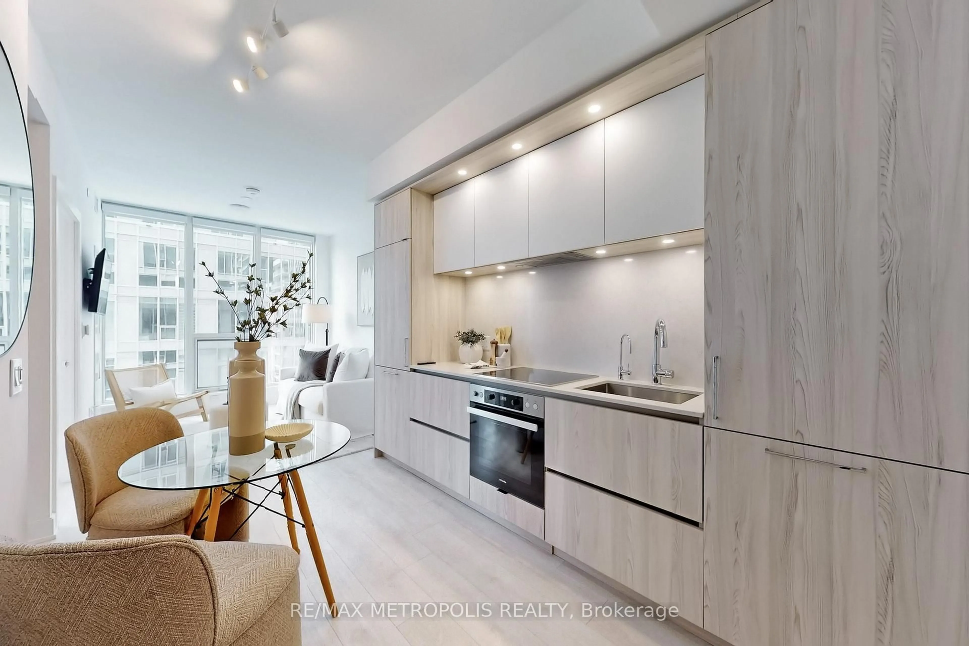 Contemporary kitchen, unknown for 15 Mercer St #1803, Toronto Ontario M5V 1H2
