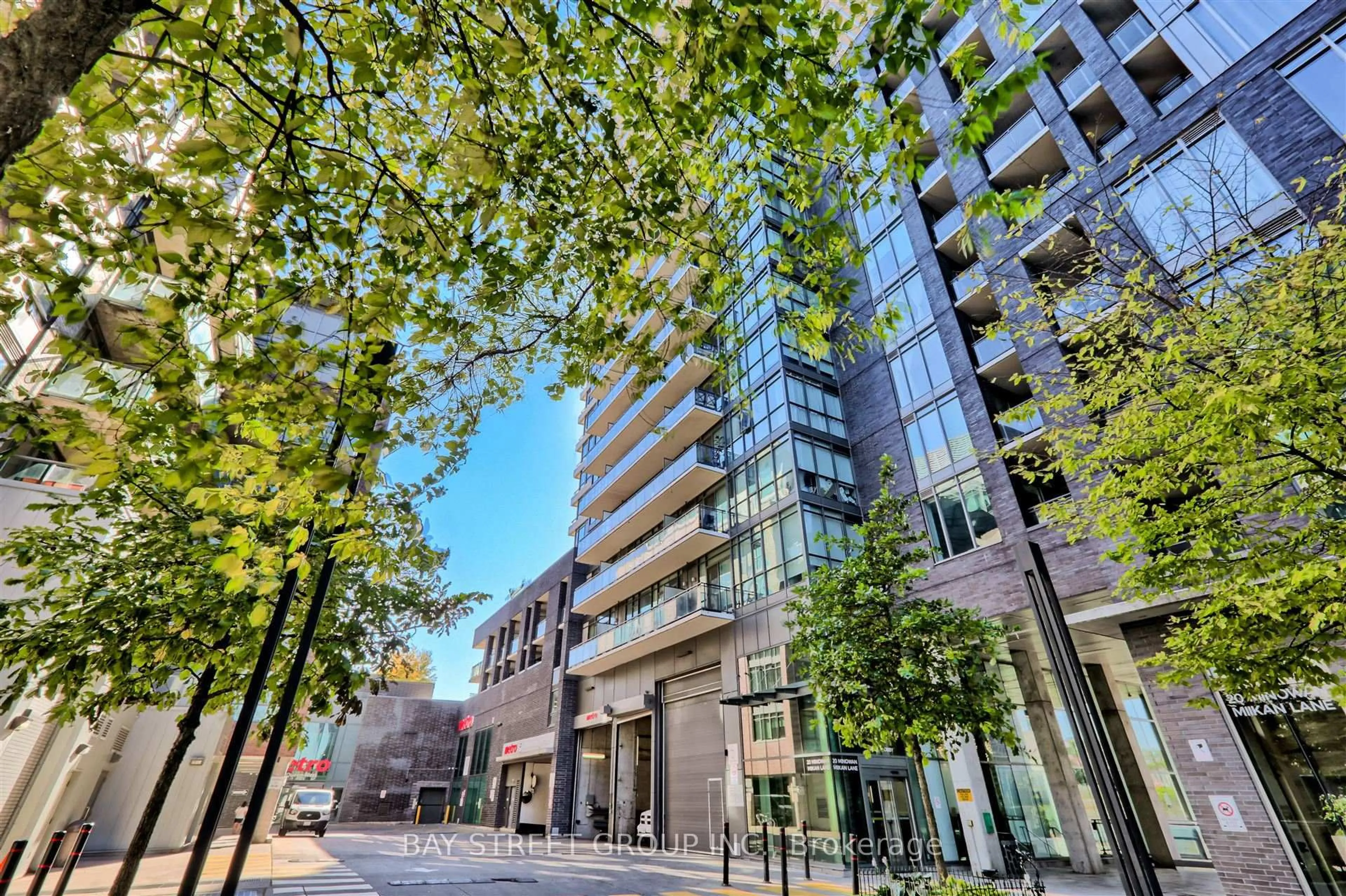 Unknown for 20 Minowan Miikan Lane #218, Toronto Ontario M6J 0E5