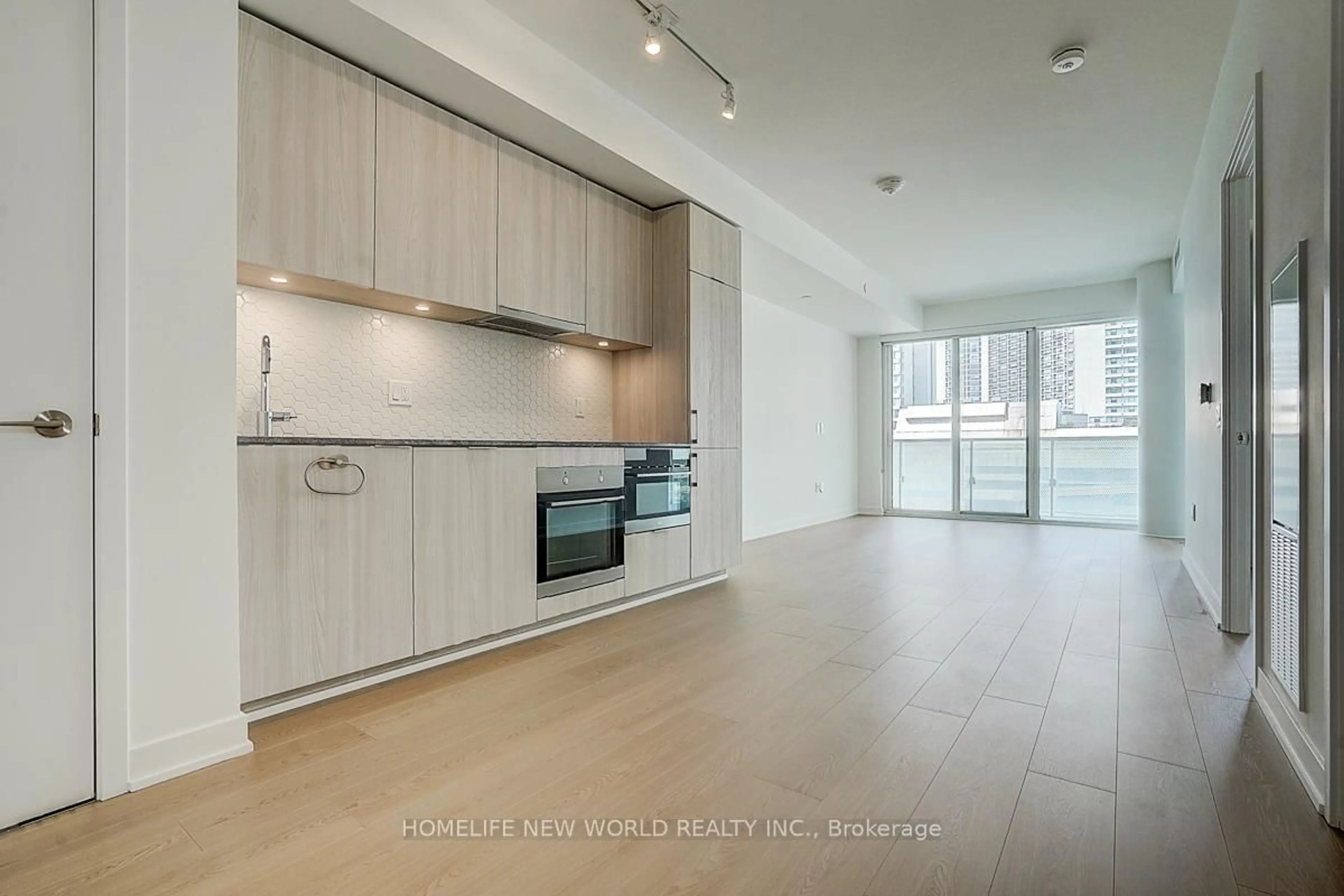 Open concept kitchen, unknown for 15 Queens Quay #419, Toronto Ontario M5E 0C5