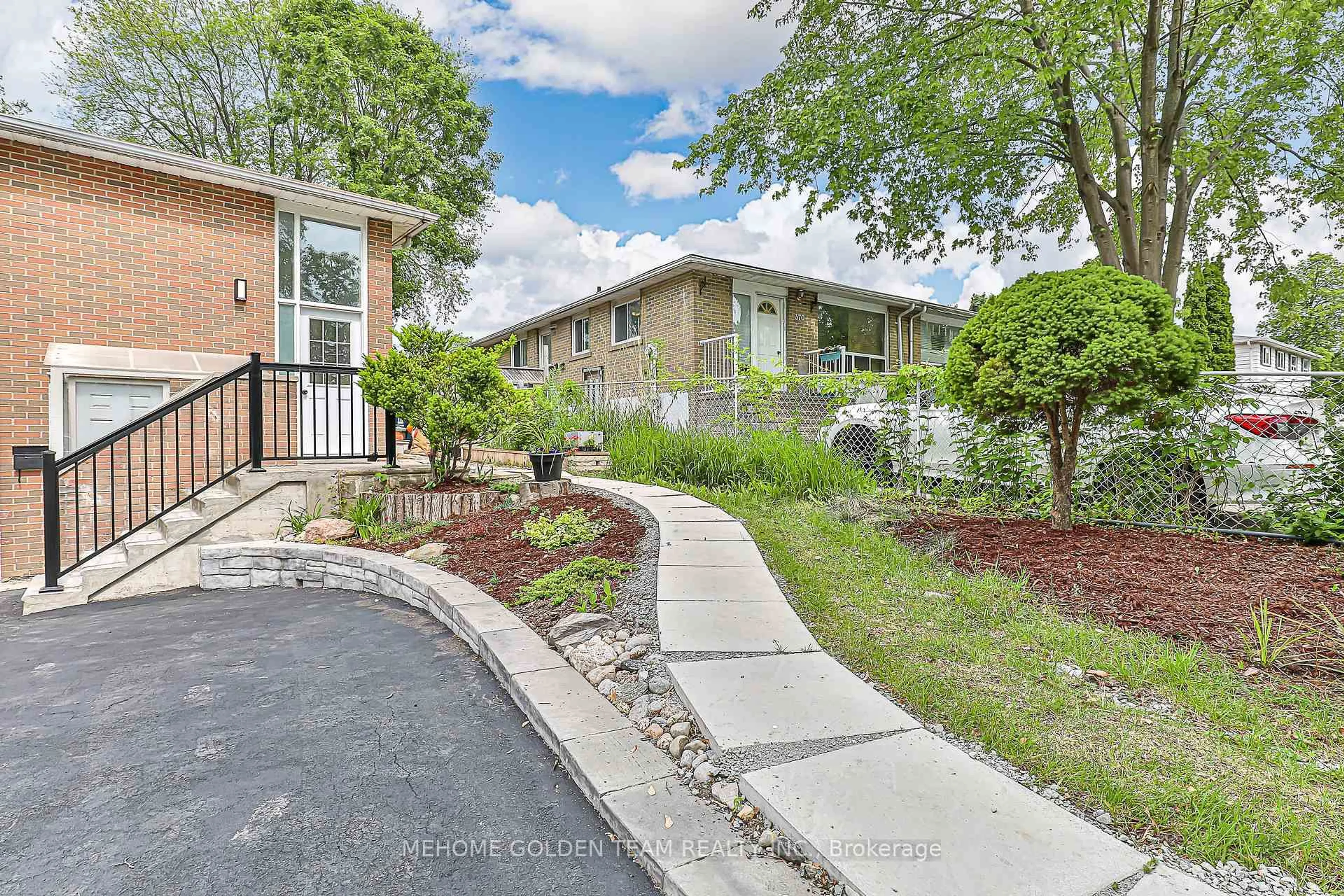 Unknown for 368 Hollyberry Tr, Toronto Ontario M2H 2P6