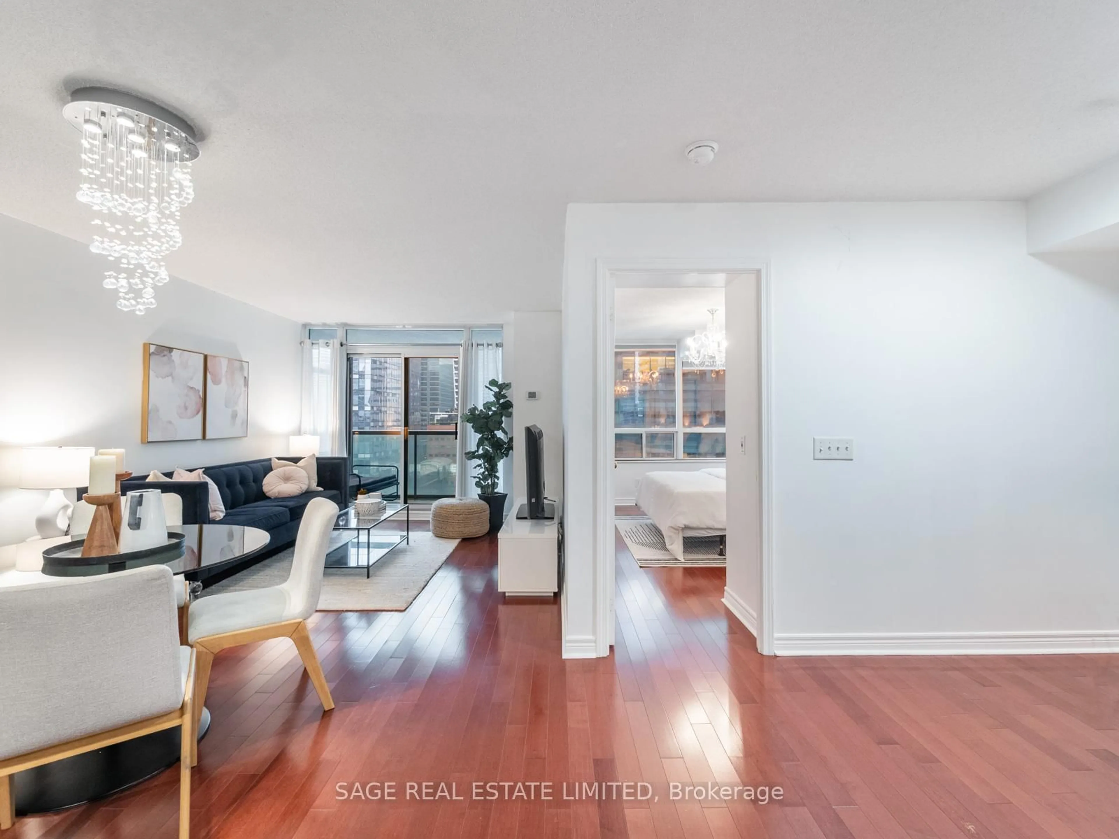 Unknown for 30 Grand Trunk Cres #1705, Toronto Ontario M5J 3A4