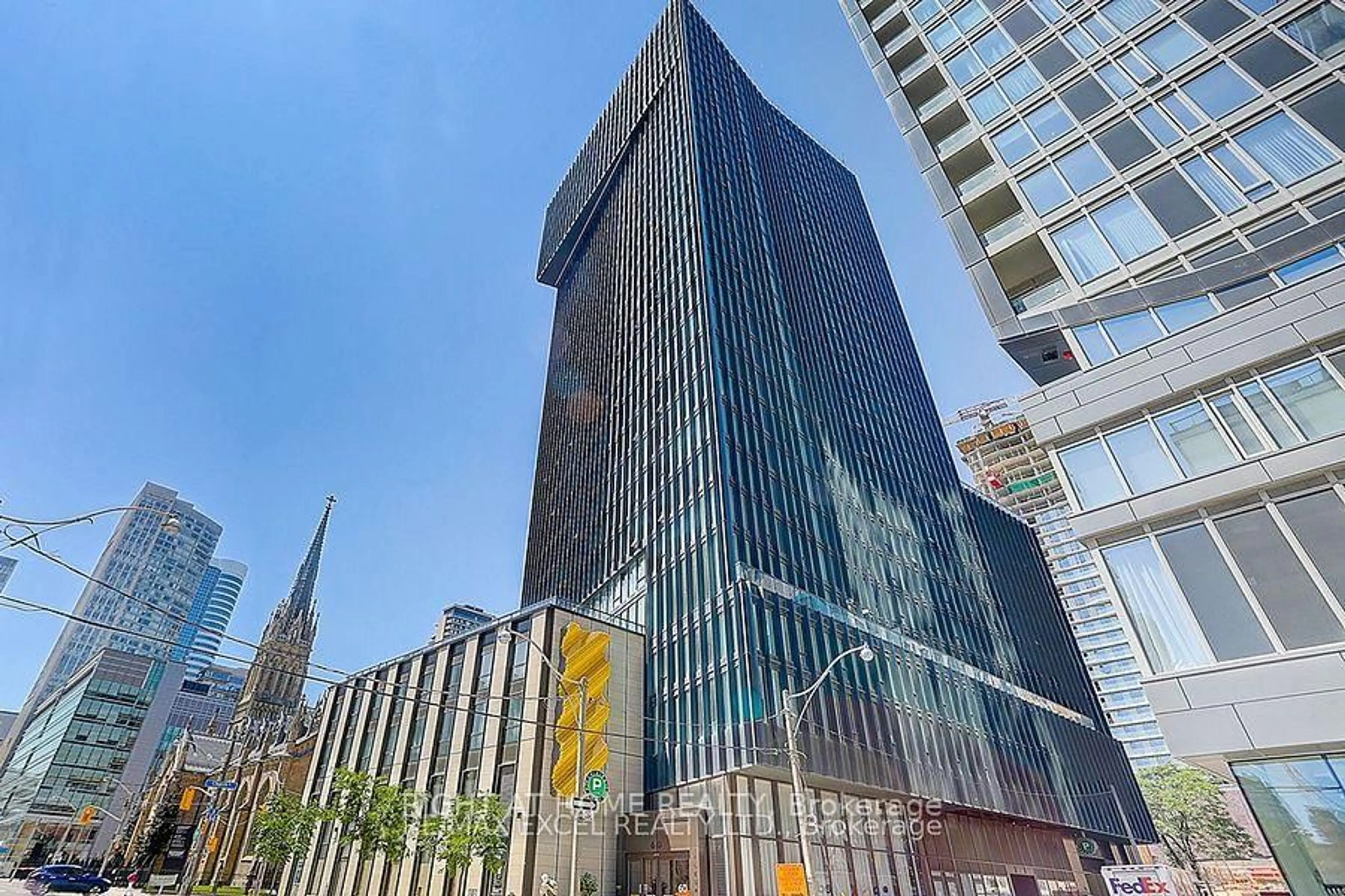 Indoor foyer for 60 Shuter St #1709, Toronto Ontario M5B 0A7