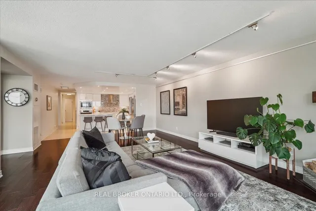 Additional property image - 401 Queens Quay Unit 503