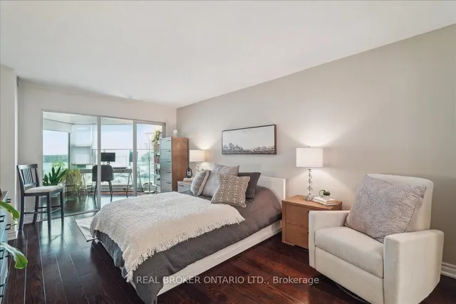 Additional property image - 401 Queens Quay Unit 503