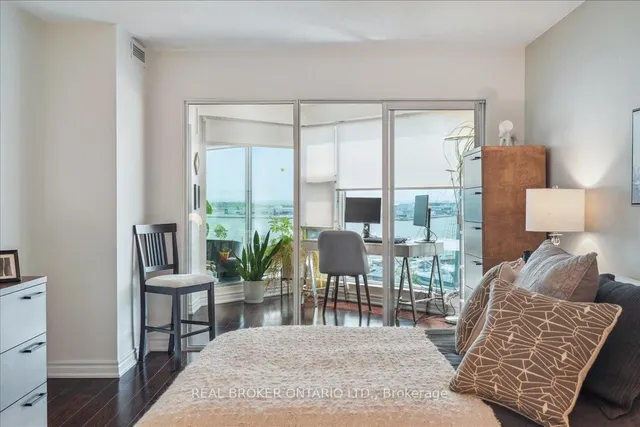 Additional property image - 401 Queens Quay Unit 503