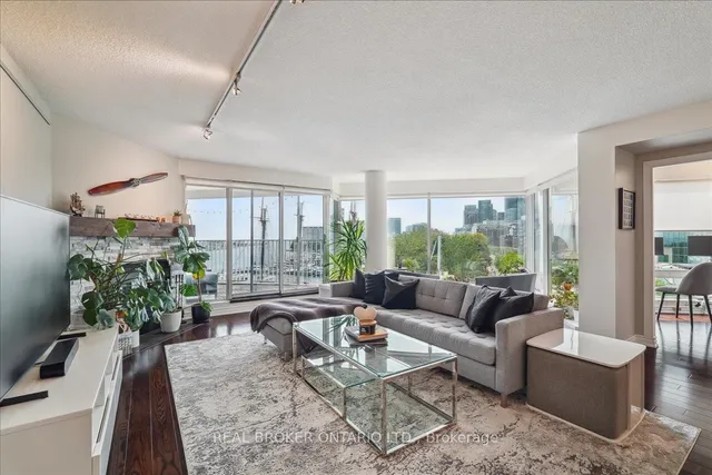 Additional property image - 401 Queens Quay Unit 503