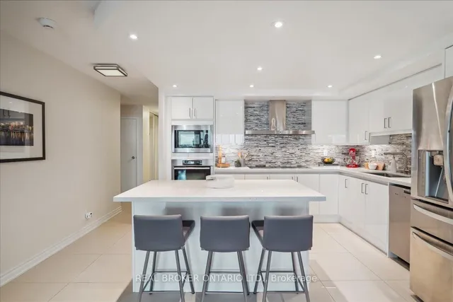 Additional property image - 401 Queens Quay Unit 503