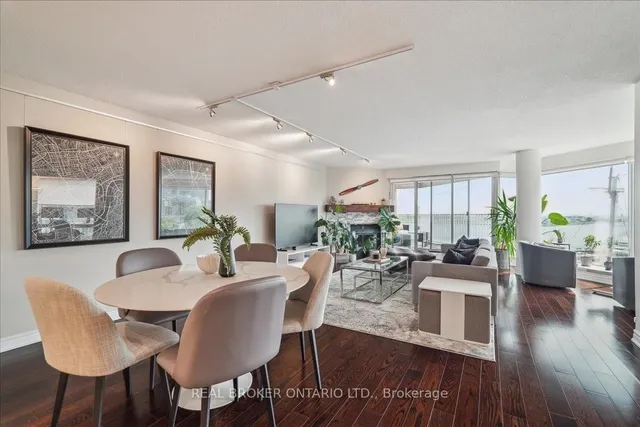 Additional property image - 401 Queens Quay Unit 503
