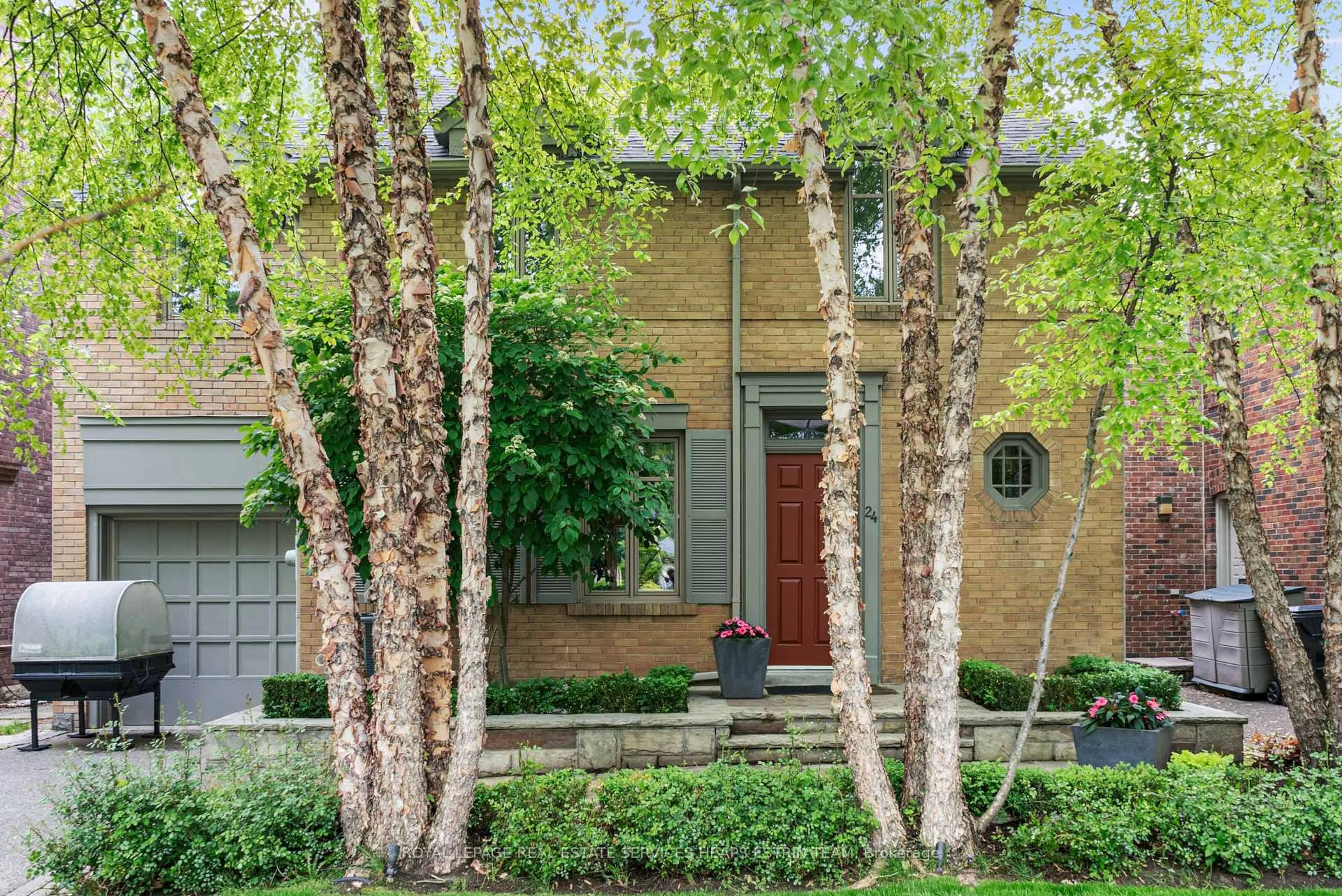 Unknown for 24 Heather Rd, Toronto Ontario M4G 3G3