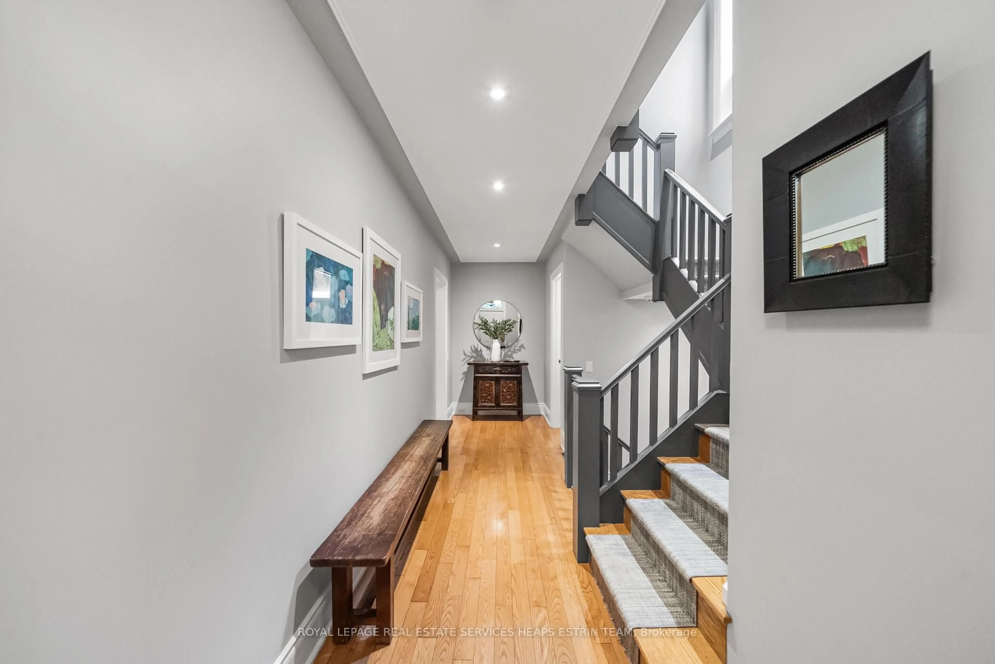 Indoor foyer for 24 Heather Rd, Toronto Ontario M4G 3G3