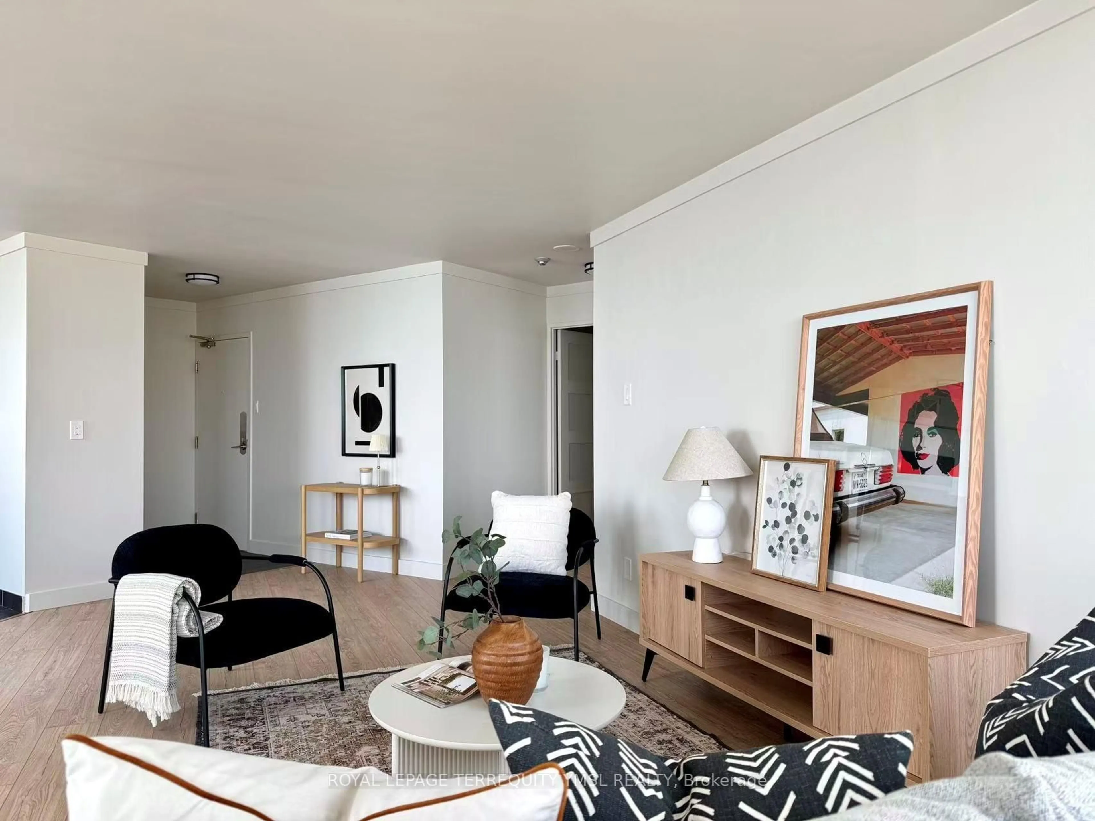 Living room with furniture, unknown for 250 Queens Quay #1401, Toronto Ontario M5J 2N2