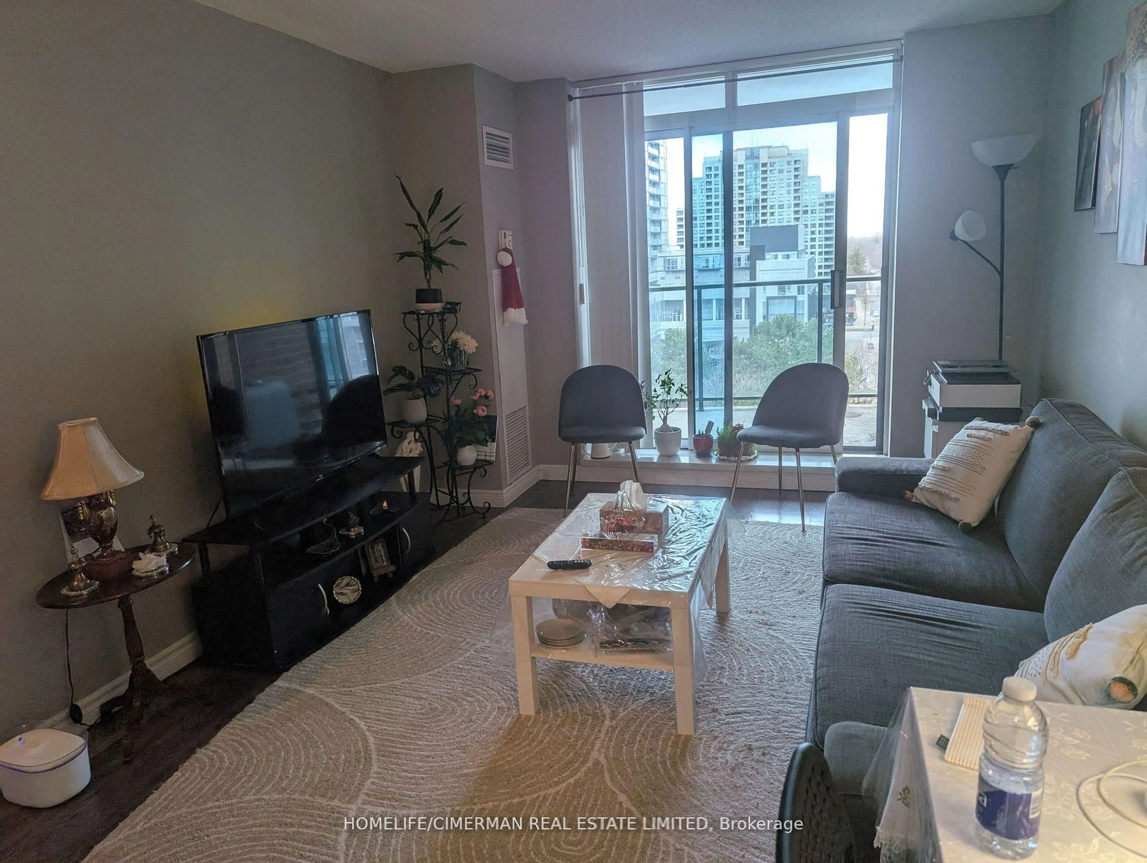 Living room with furniture, unknown for 233 Beecroft Rd #921, Toronto Ontario M2N 6Z9