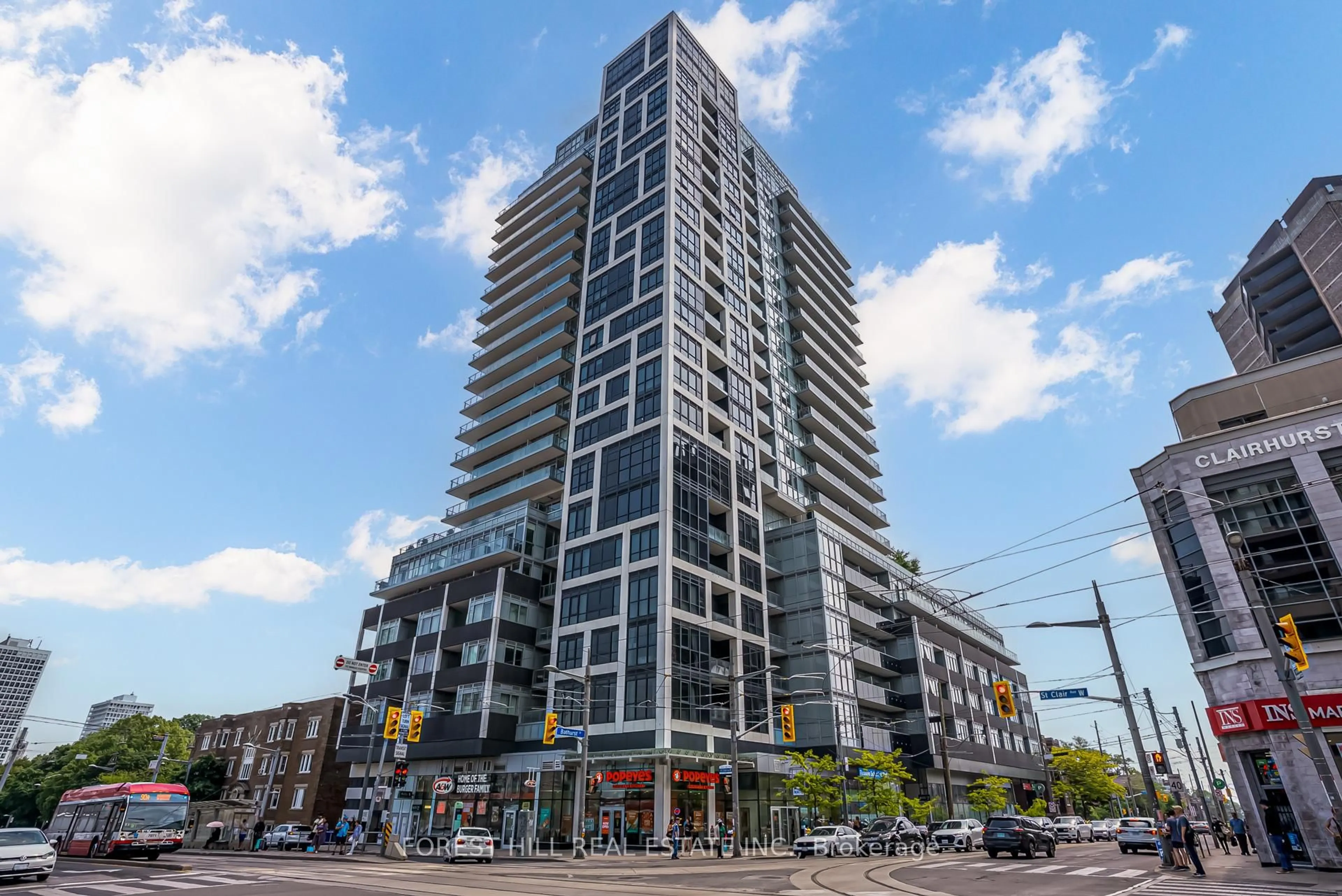 Unknown for 501 St. Clair Ave #602, Toronto Ontario M5P 0A2