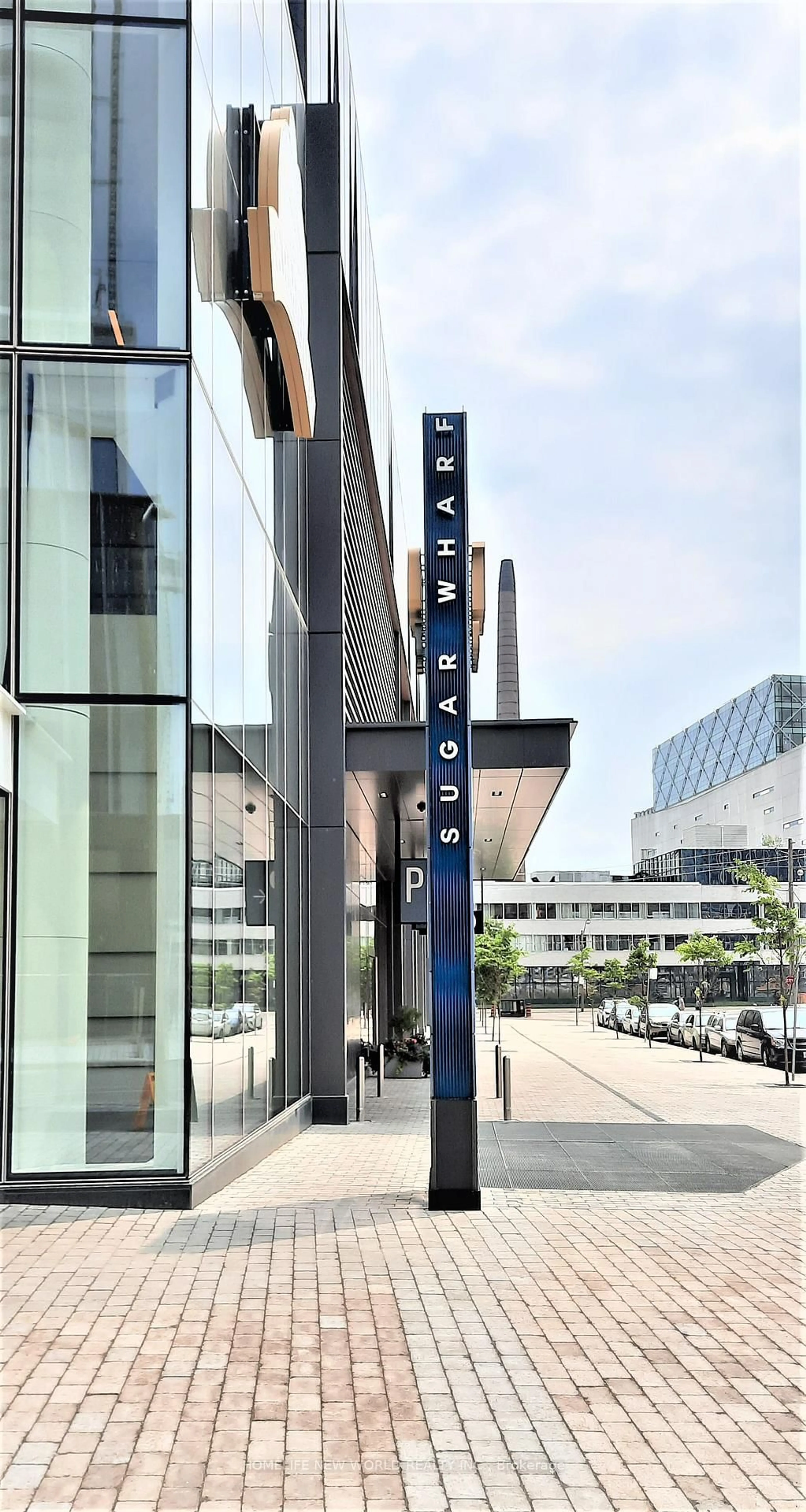 Indoor foyer for 55 Cooper St #4210, Toronto Ontario M5E 0G1