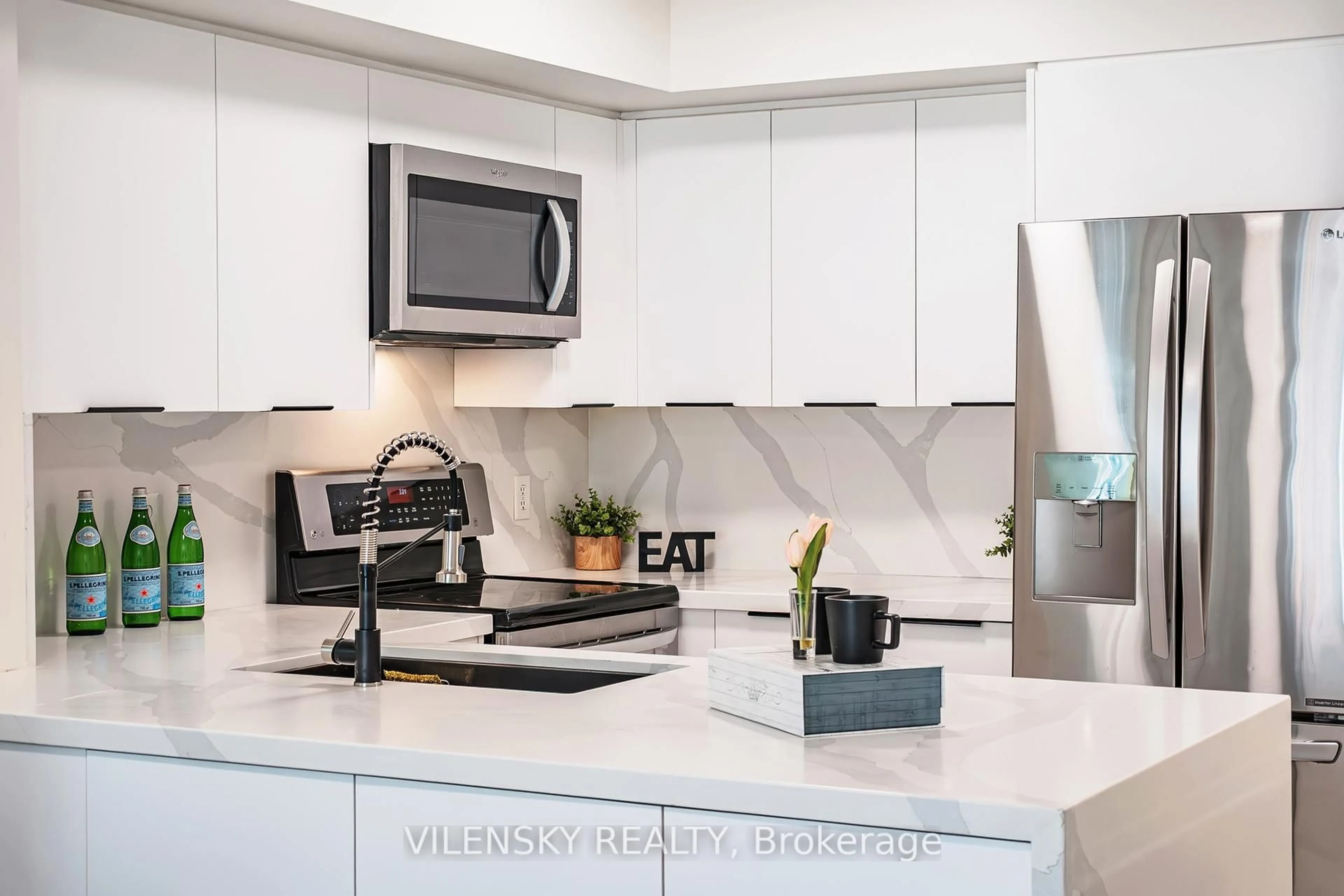 Contemporary kitchen, ceramic/tile floor for 55 Cedarcroft Blvd #11, Toronto Ontario M2R 3Y1