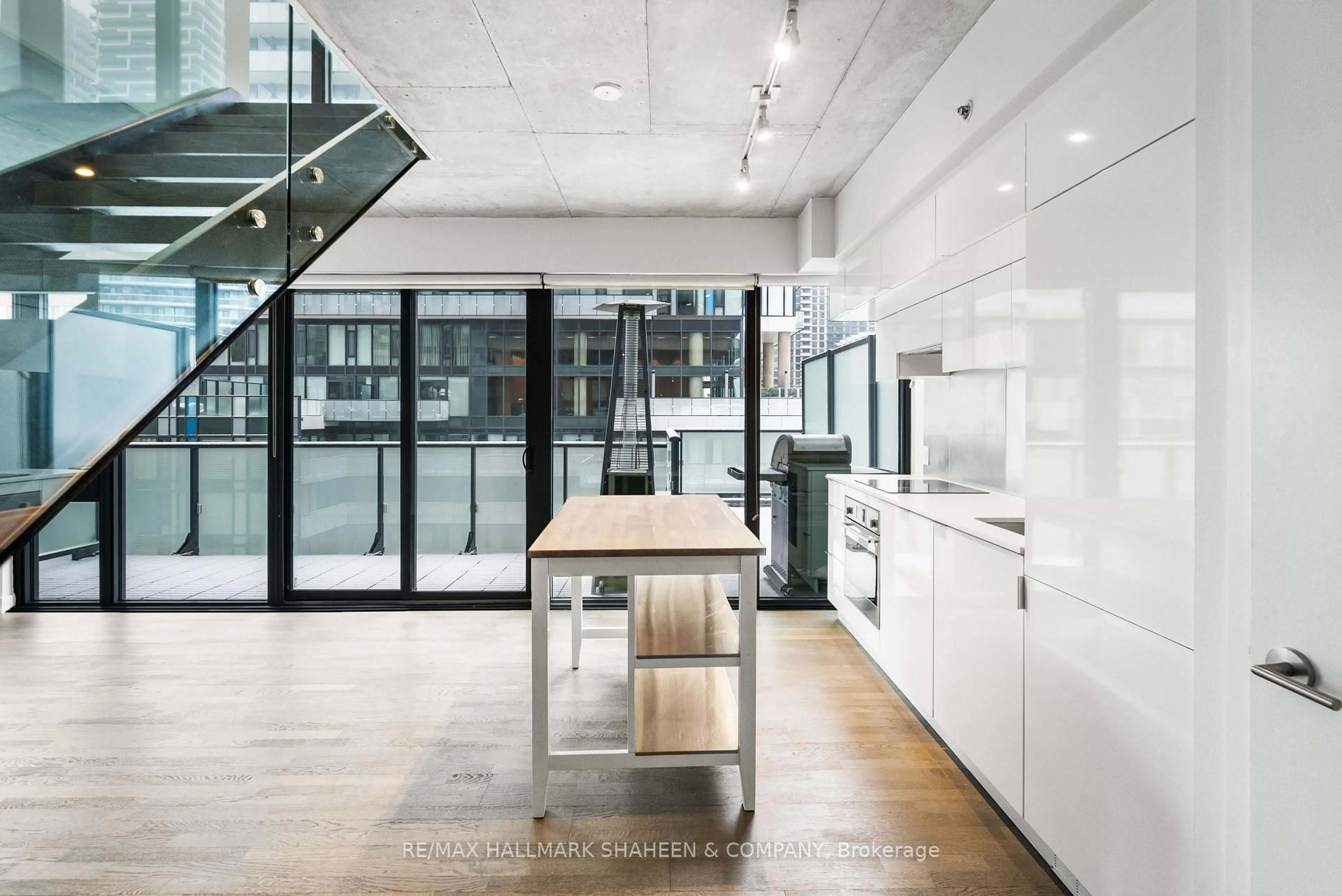 Contemporary kitchen, unknown for 185 Roehampton Ave #702, Toronto Ontario M4P 0C6