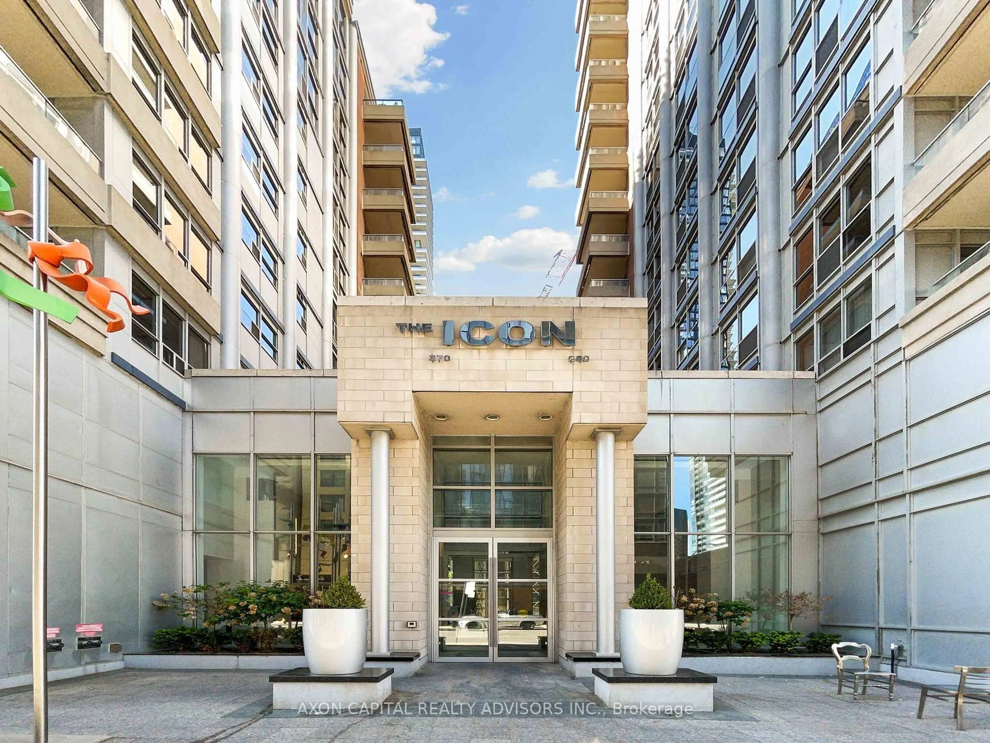 Indoor foyer for 250 Wellington St #526, Toronto Ontario M5V 3P6