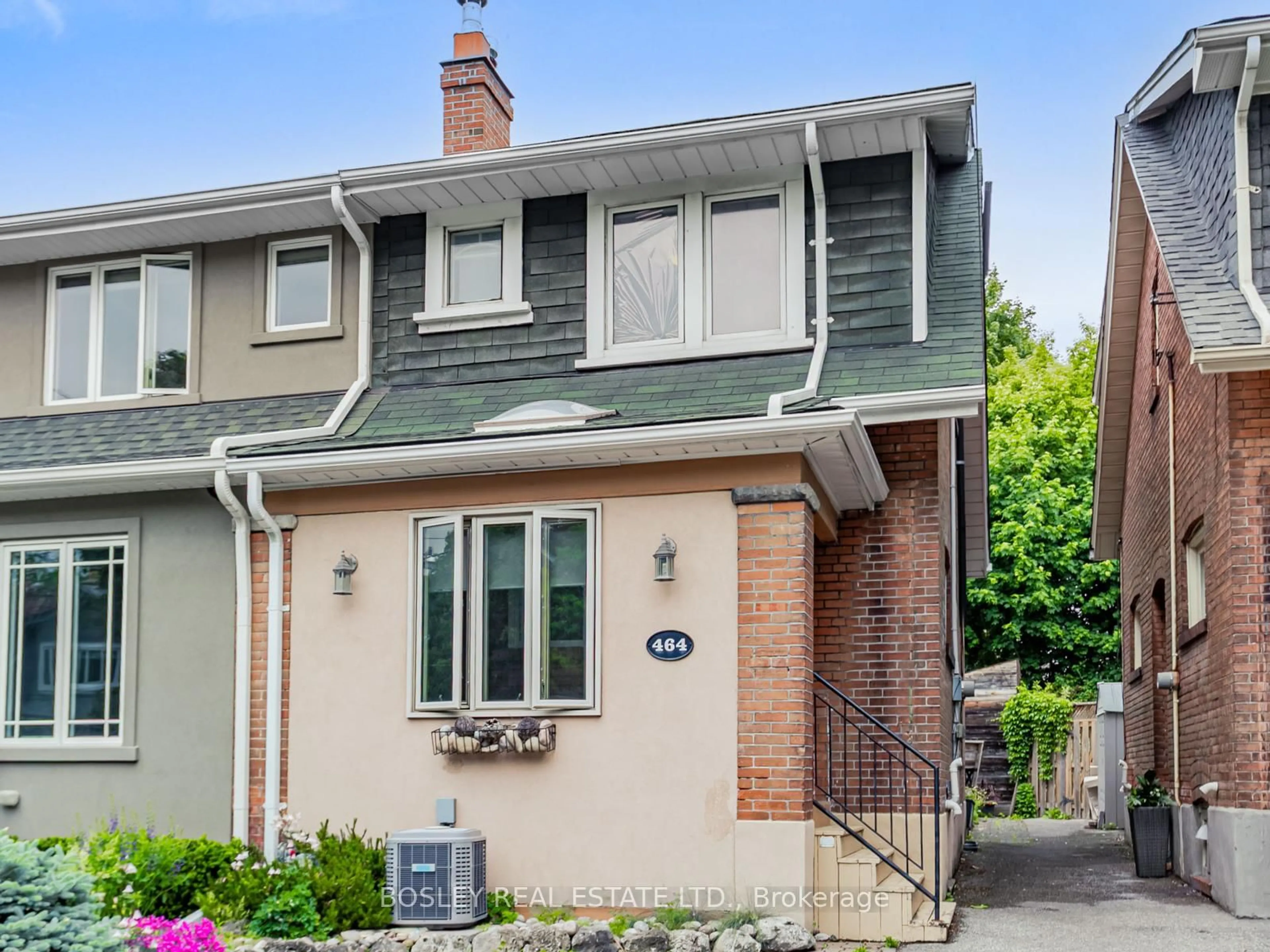 Home with brick exterior material, street for 464 Hillsdale Ave, Toronto Ontario M4S 1V2