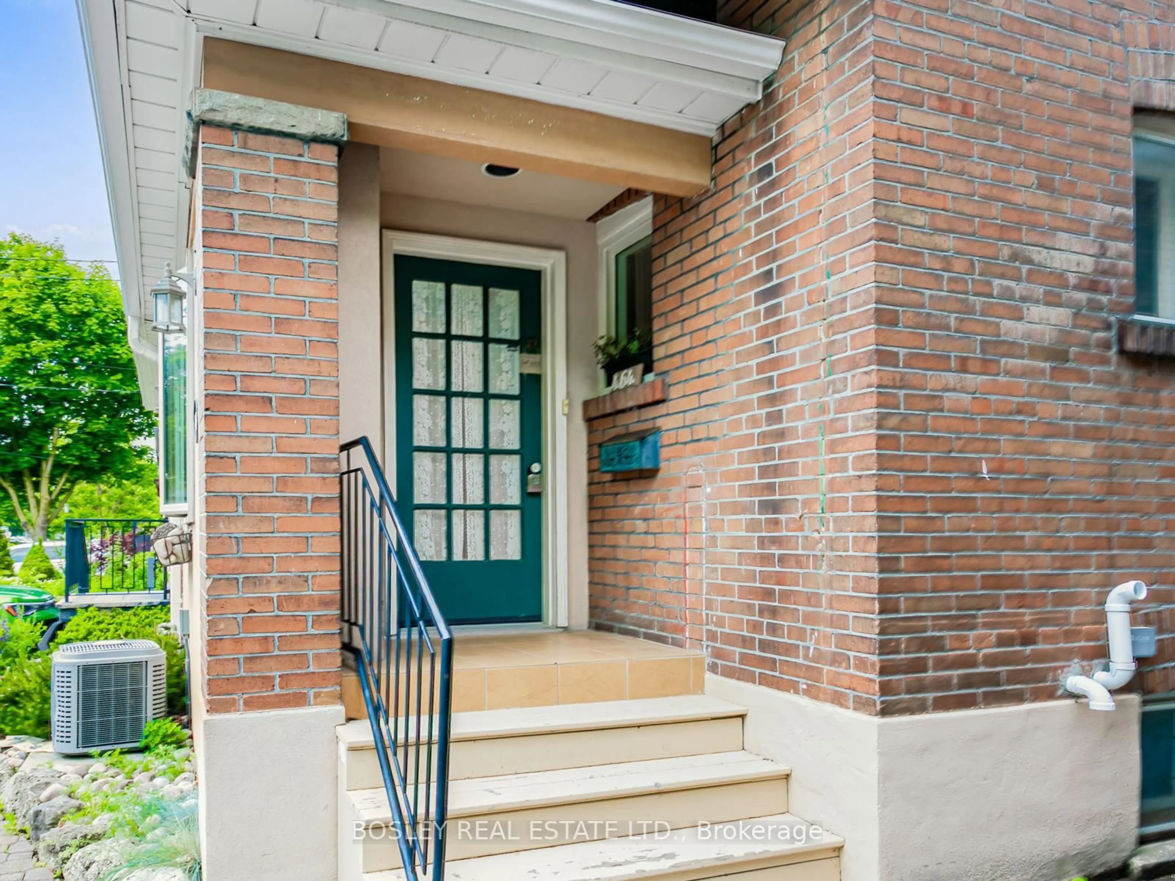 Home with brick exterior material, street for 464 Hillsdale Ave, Toronto Ontario M4S 1V2