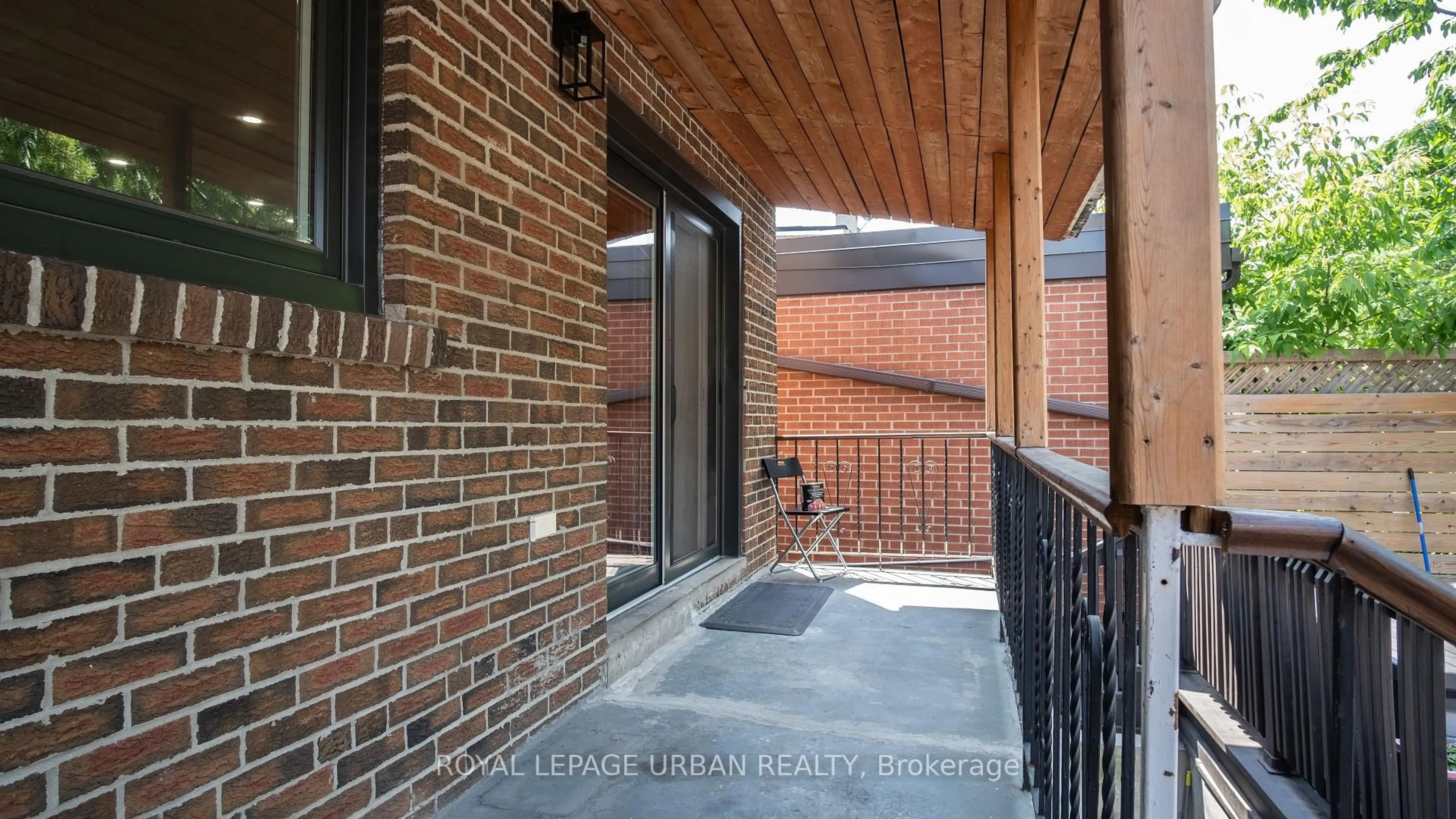 Unknown for 434 Westmount Ave, Toronto Ontario M6E 3N5